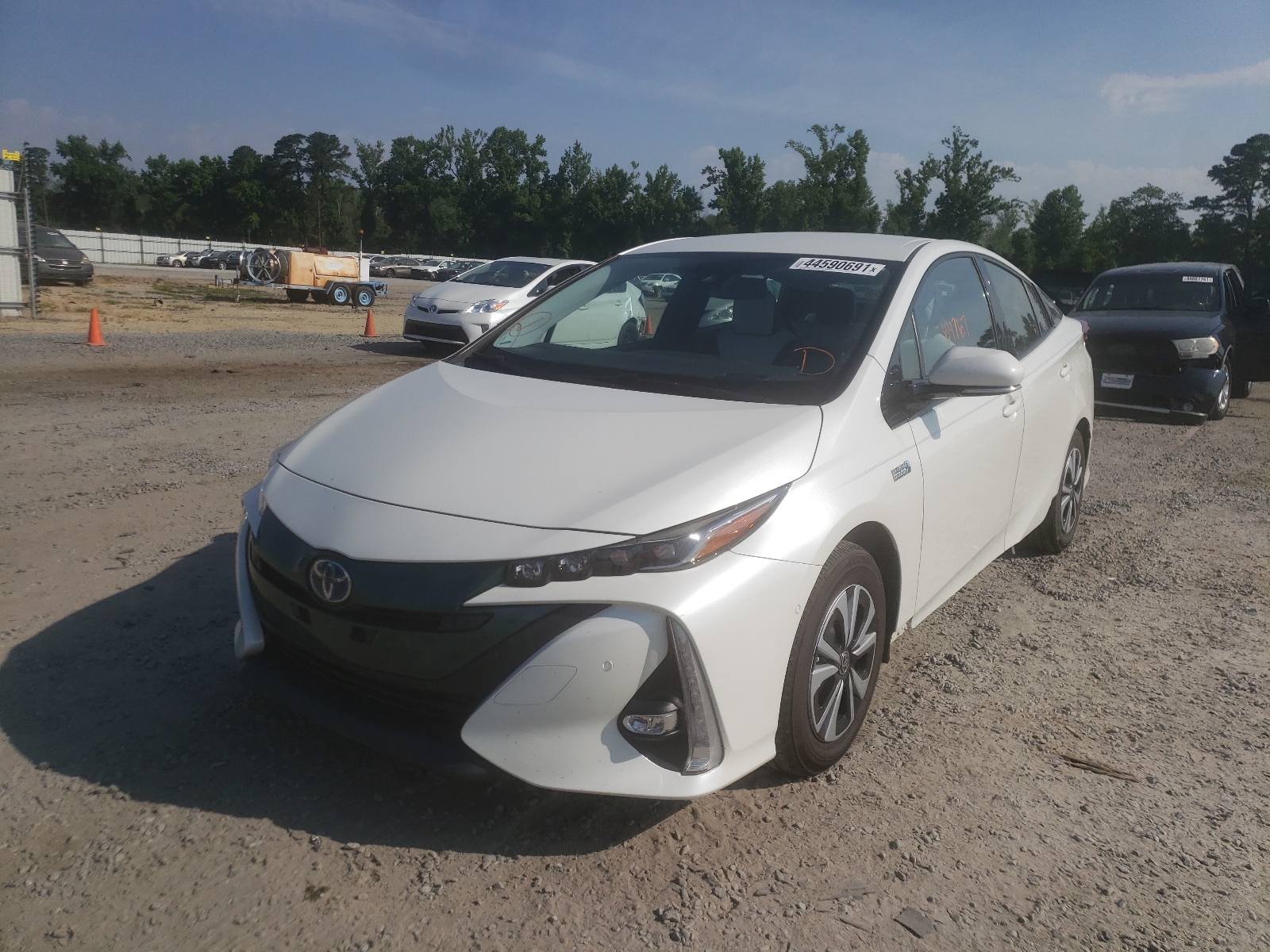 صورة رقم 2 من المزاد - 2017 TOYOTA PRIUS PRIM مع VIN JTDKARFP1H3000355