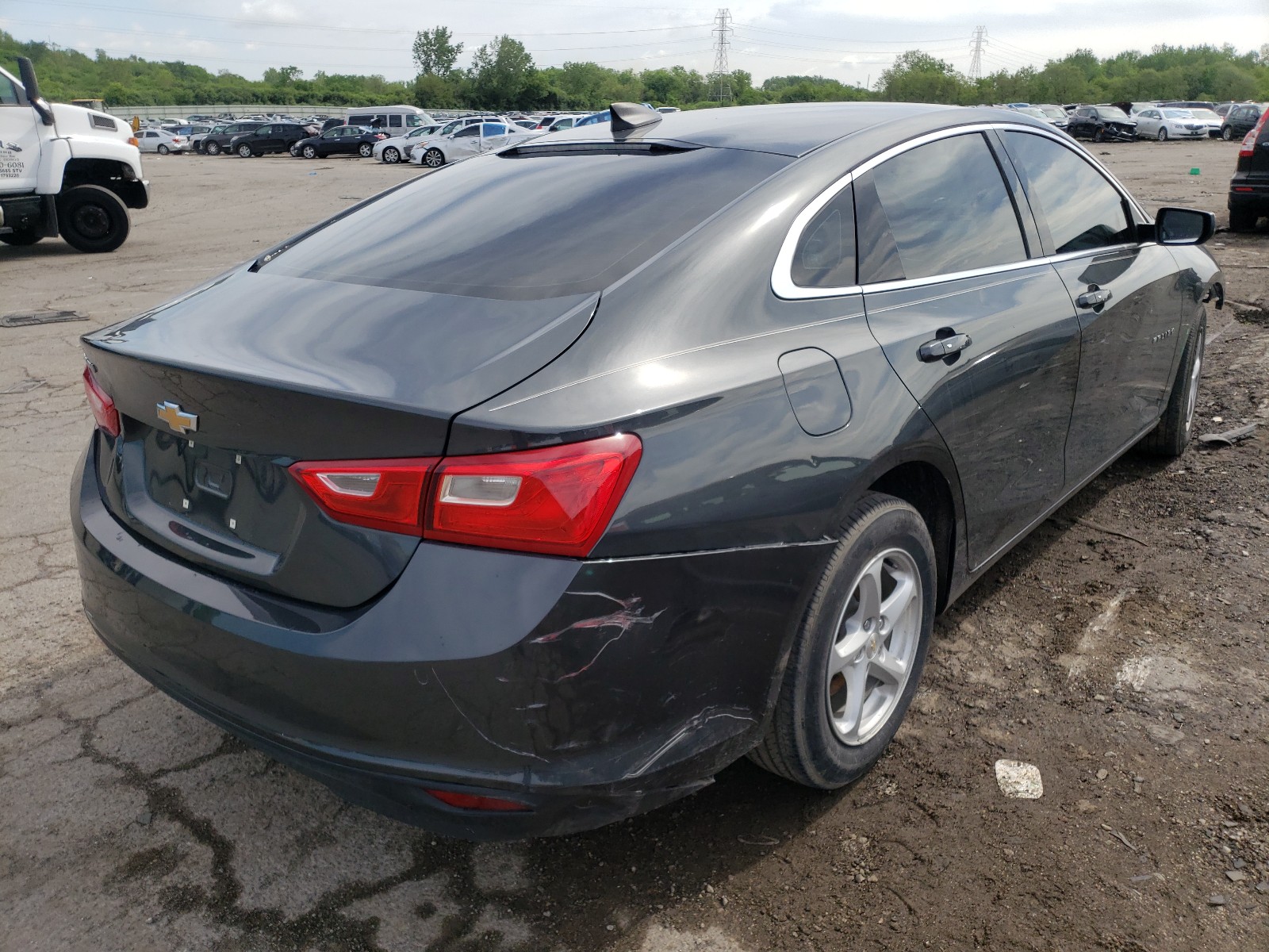 Photo 4 from auction – 2017 CHEVROLET MALIBU LS with VIN 1G1ZB5ST8HF116408
