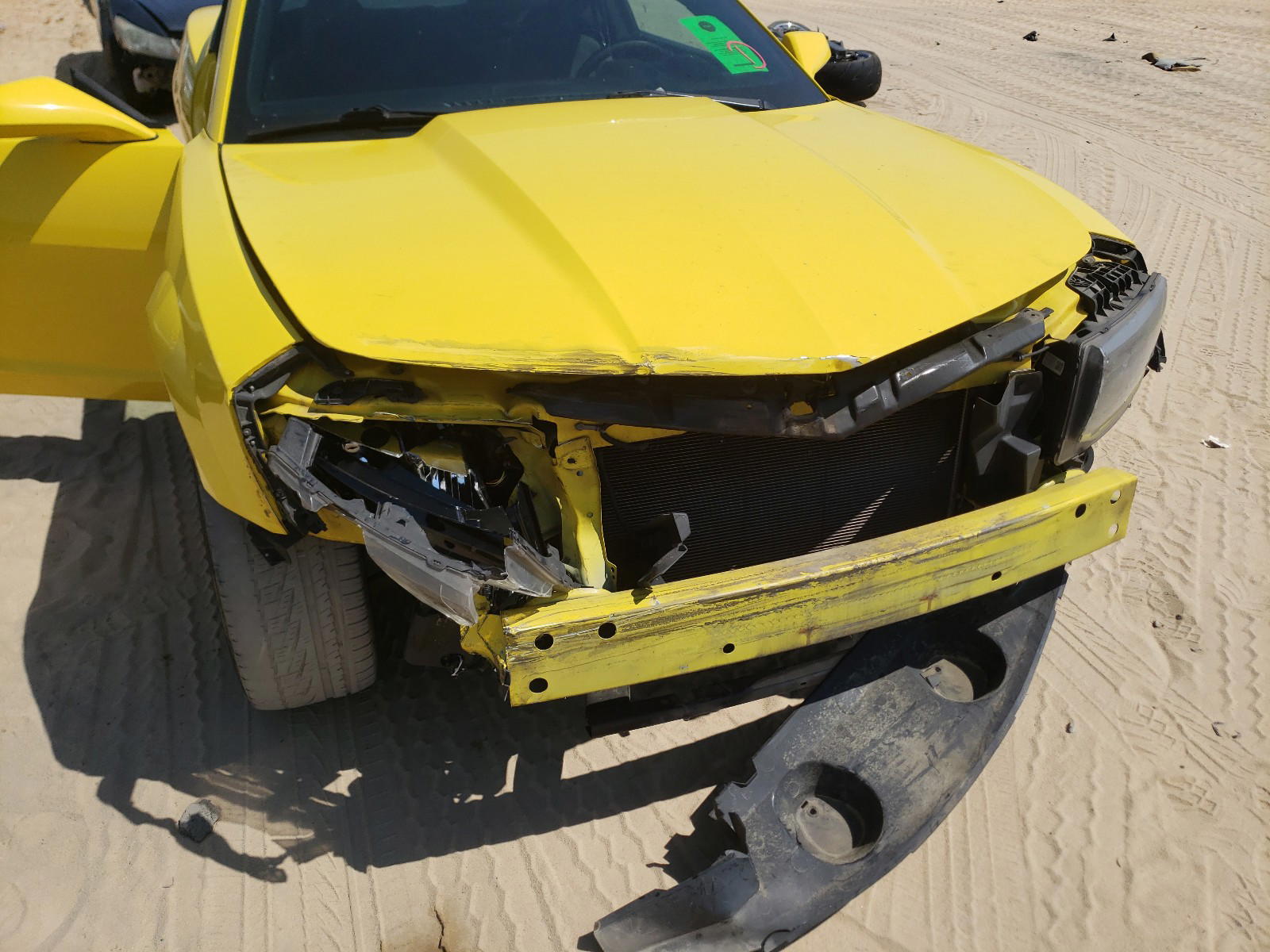 Photo 9 from auction – 2014 CHEVROLET CAMARO LS with VIN 2G1FA1E31E9216770