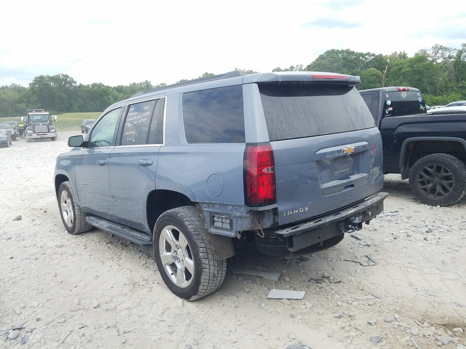 Photo 3 from auction – 2016 CHEVROLET TAHOE C150 with VIN 1GNSCBKC0GR112376