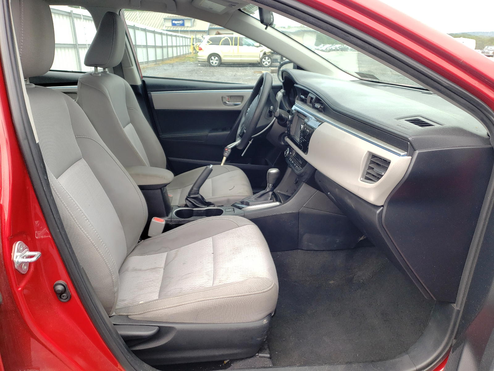 Photo 5 from auction – 2015 TOYOTA COROLLA L with VIN 2T1BURHE0FC230718