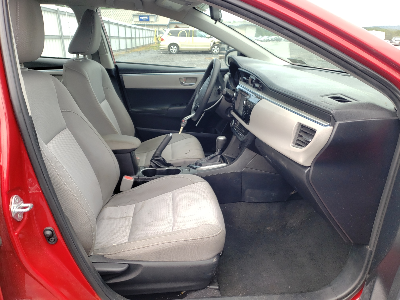 Zdjęcie 5 z aukcji – 2015 TOYOTA COROLLA L z VIN 2T1BURHE0FC230718