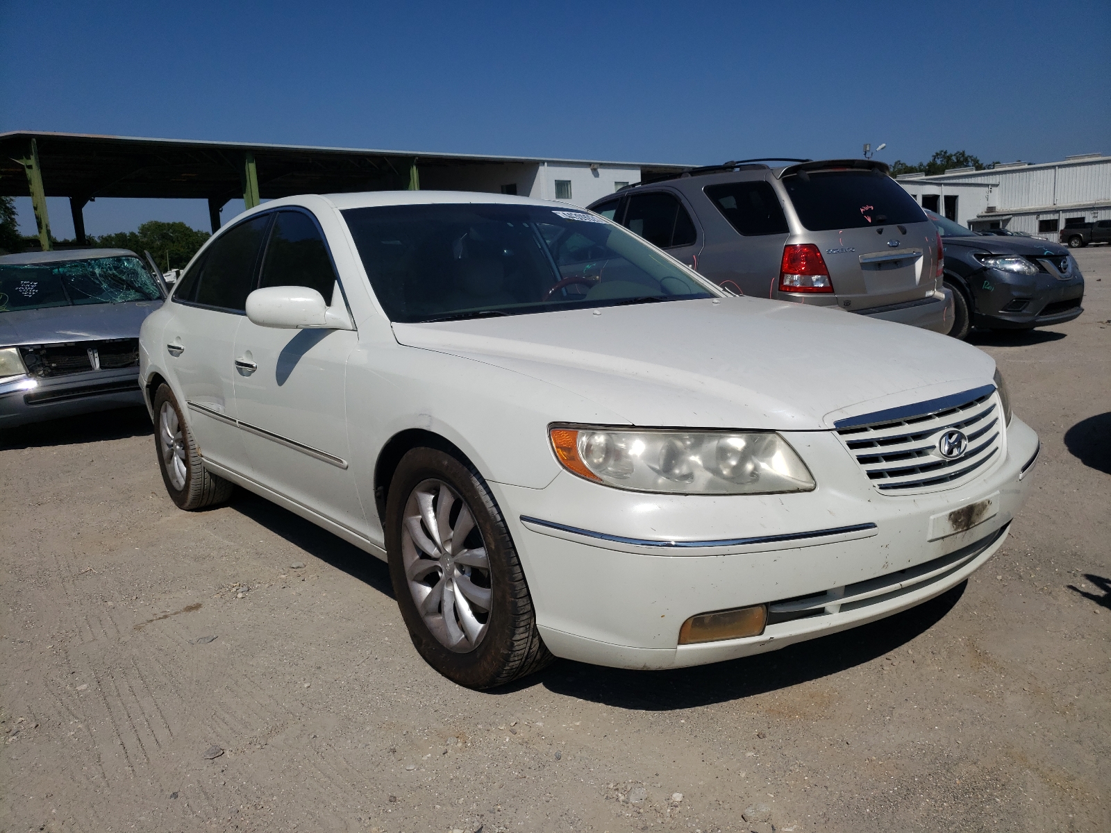 Photo 1 from auction – 2007 HYUNDAI AZERA SE with VIN KMHFC46F37A172494