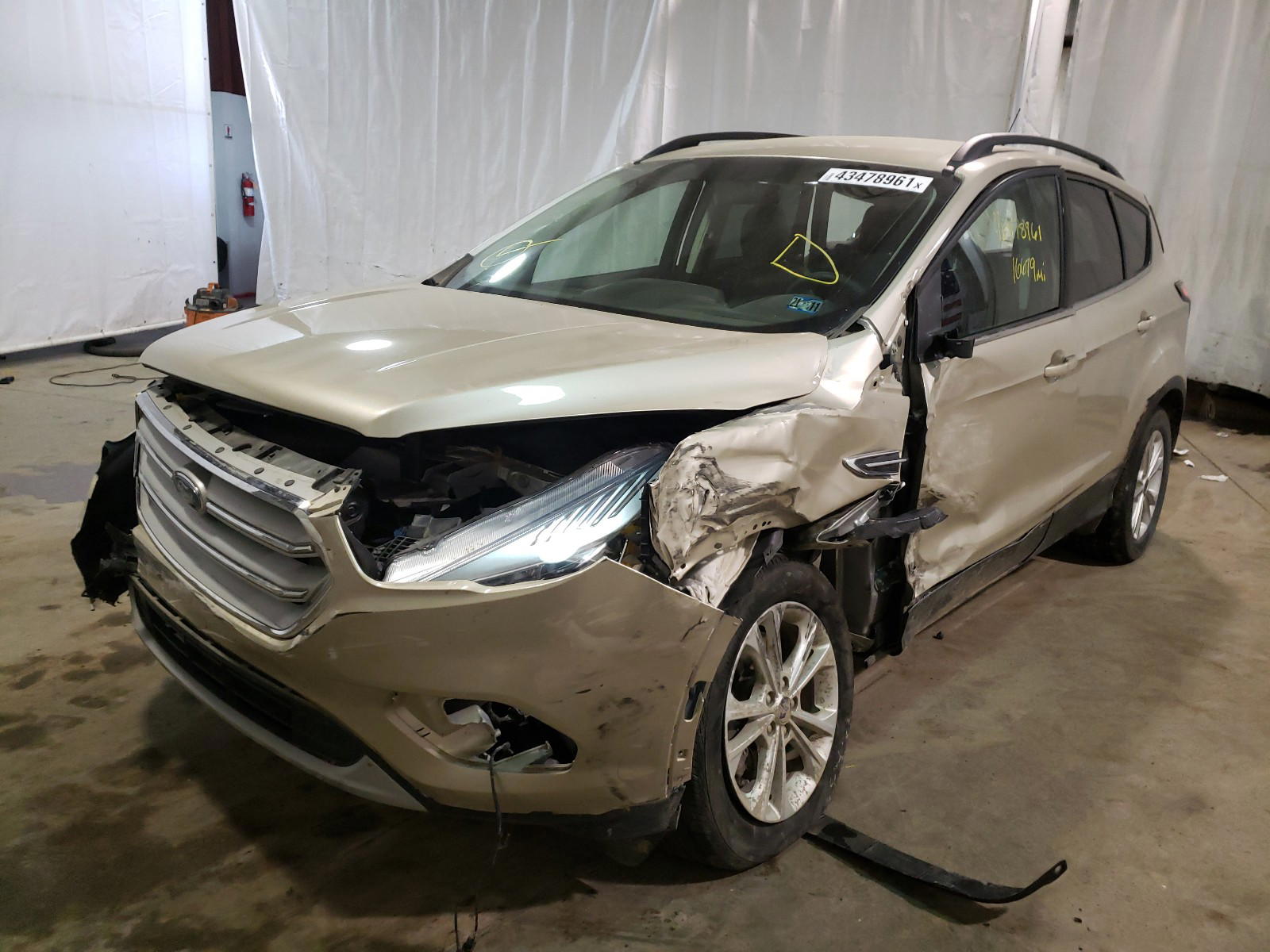 Photo 2 from auction – 2018 FORD ESCAPE SEL with VIN 1FMCU9HD4JUC56483