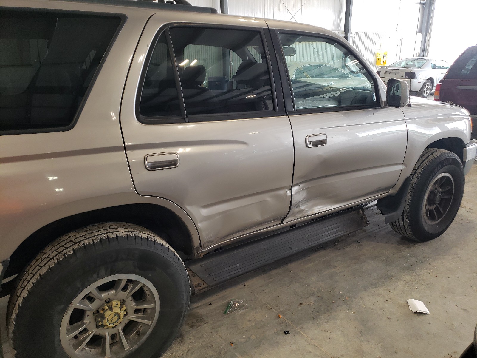 Photo 9 from auction – 2001 TOYOTA 4RUNNER SR with VIN JT3HN86R010339792