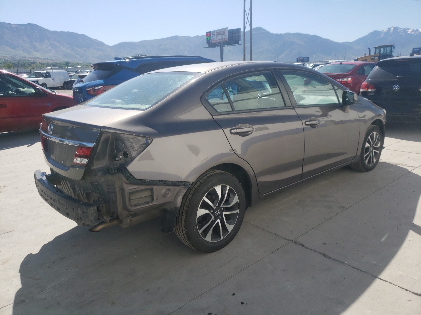 Photo 4 from auction – 2013 HONDA CIVIC EX with VIN 2HGFB2F81DH558763