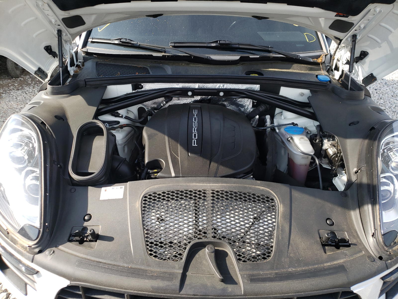 Photo 7 from auction – 2017 PORSCHE MACAN with VIN WP1AA2A50HL001078