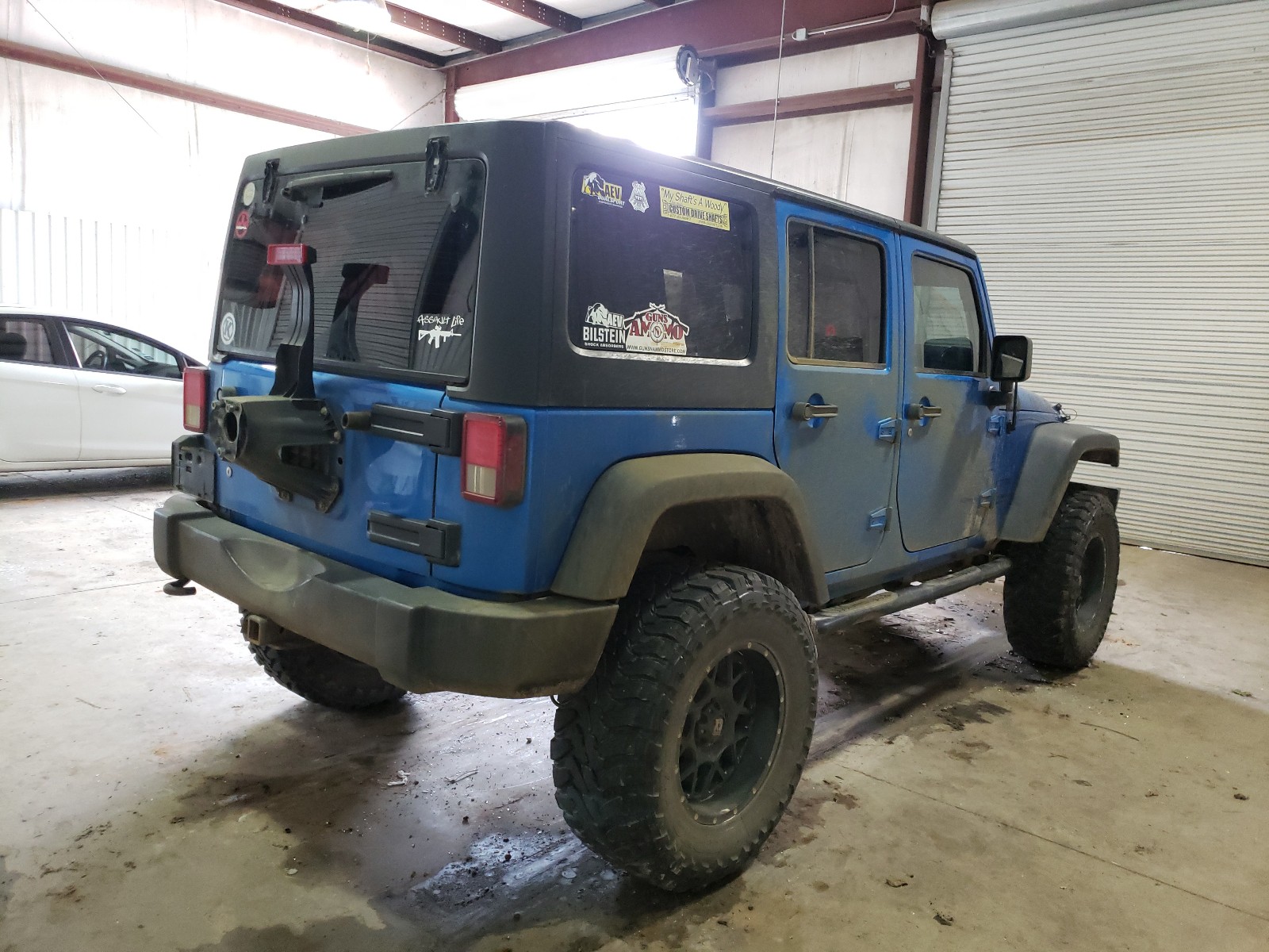 Zdjęcie 4 z aukcji – 2016 JEEP WRANGLER U z VIN 1C4BJWDG4GL146975