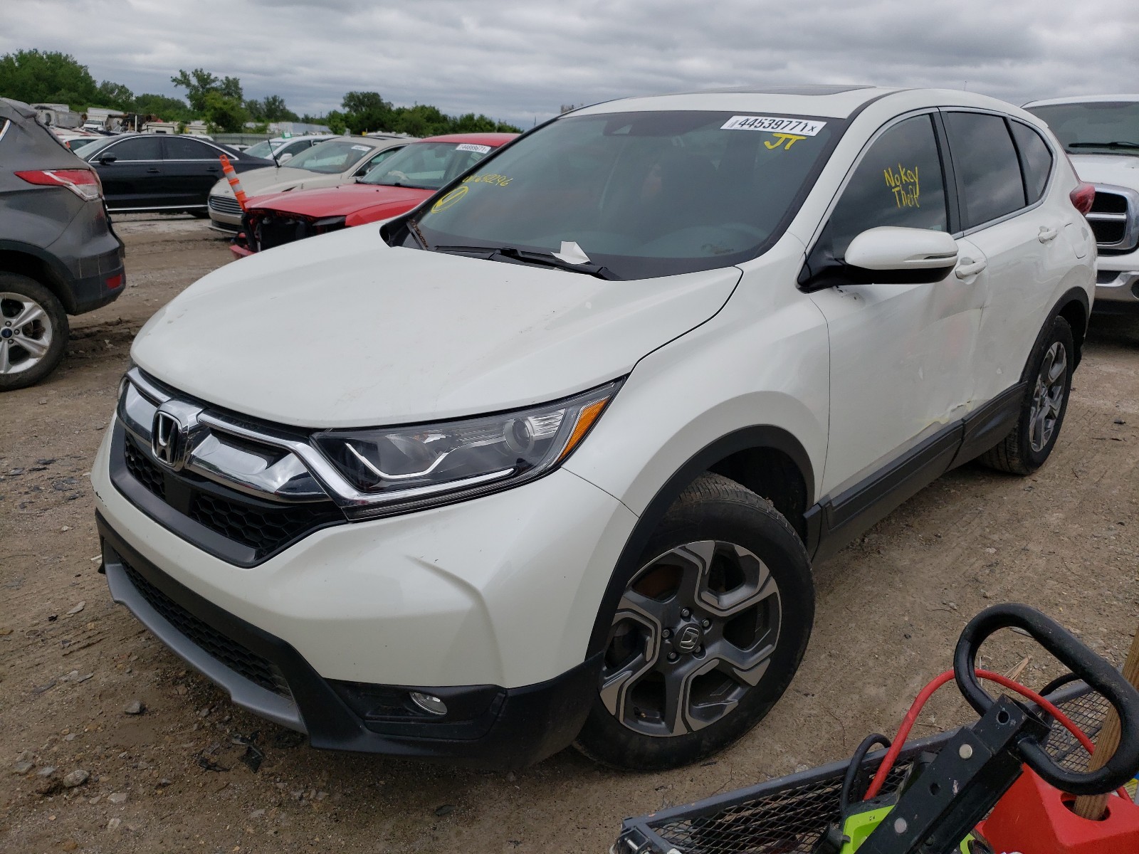 Photo 2 from auction – 2018 HONDA CR-V EX with VIN 2HKRW2H50JH652297