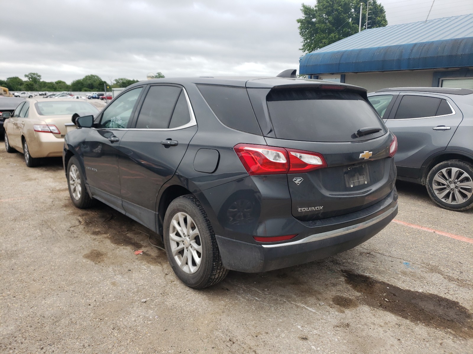 Photo 3 from auction – 2019 CHEVROLET EQUINOX LT with VIN 2GNAXKEV4K6211087