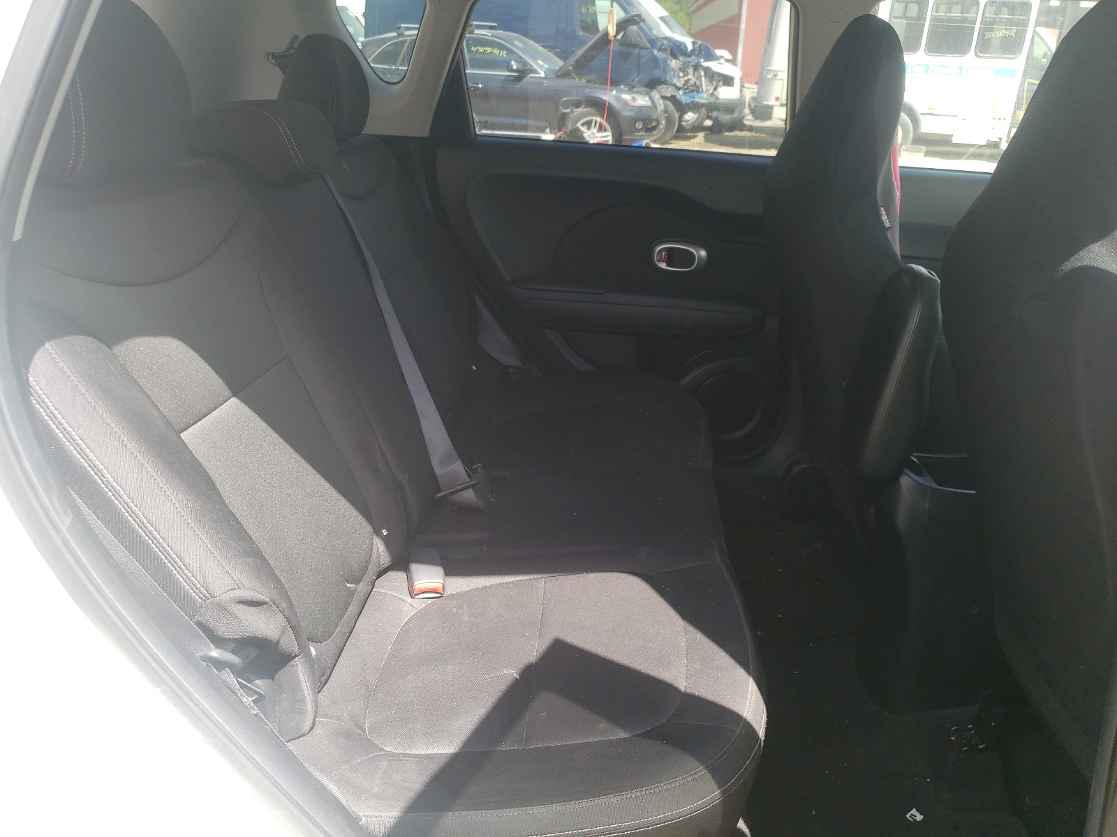Zdjęcie 6 z aukcji – 2015 KIA SOUL z VIN KNDJN2A26F7158358