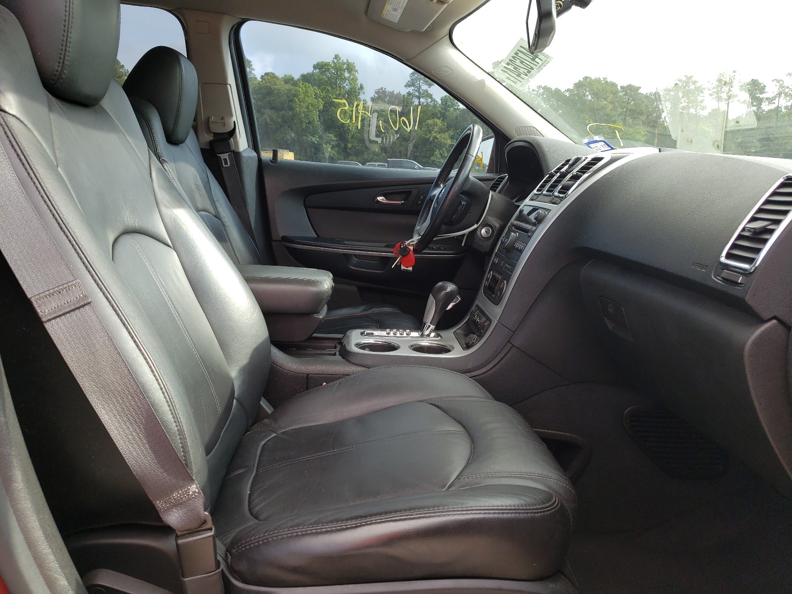 Photo 5 from auction – 2011 GMC ACADIA SLT with VIN 1GKKRRED1BJ321710