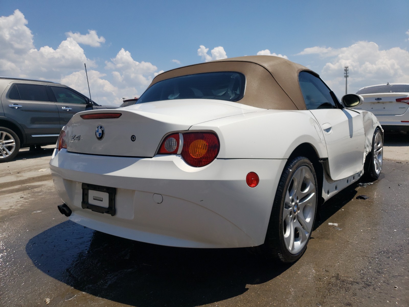 Photo 4 from auction – 2004 BMW Z4 3.0 with VIN 4USBT535X4LT27394