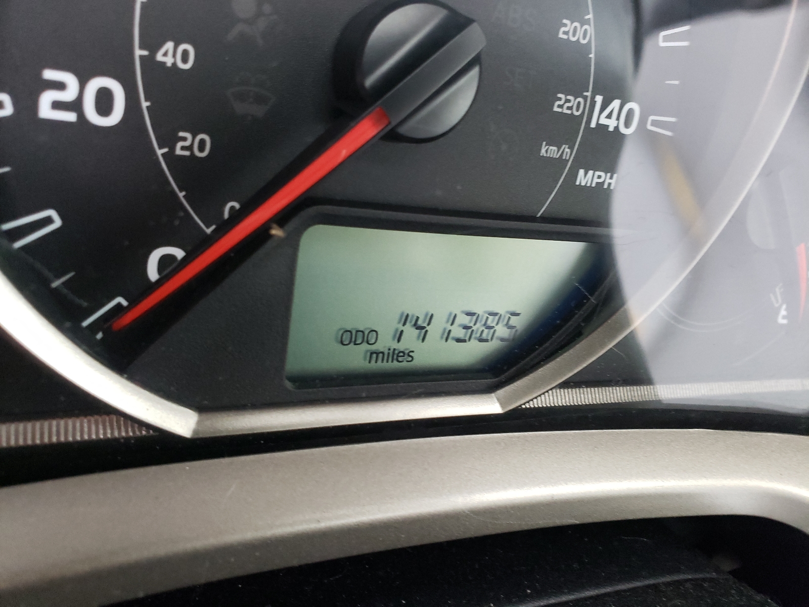 Photo 8 from auction – 2015 TOYOTA RAV4 XLE with VIN 2T3RFREV7FW313243