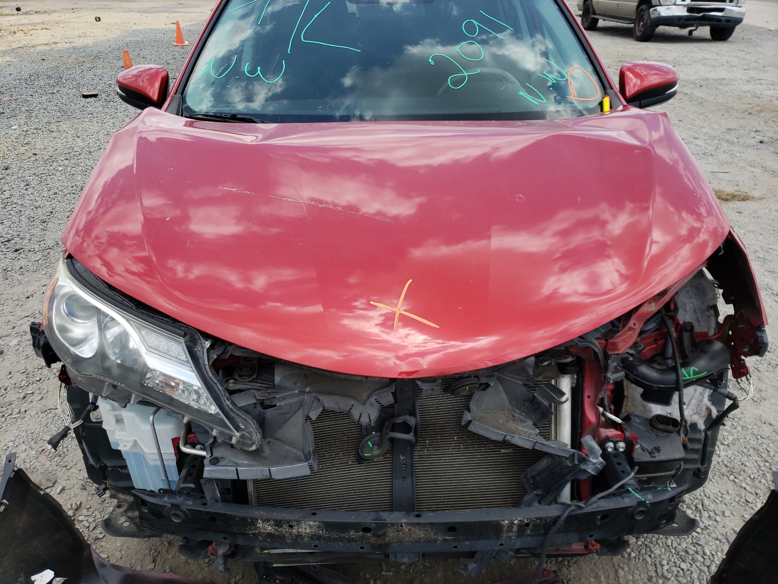Photo 7 from auction – 2014 TOYOTA RAV4 XLE with VIN 2T3RFREV5EW130289