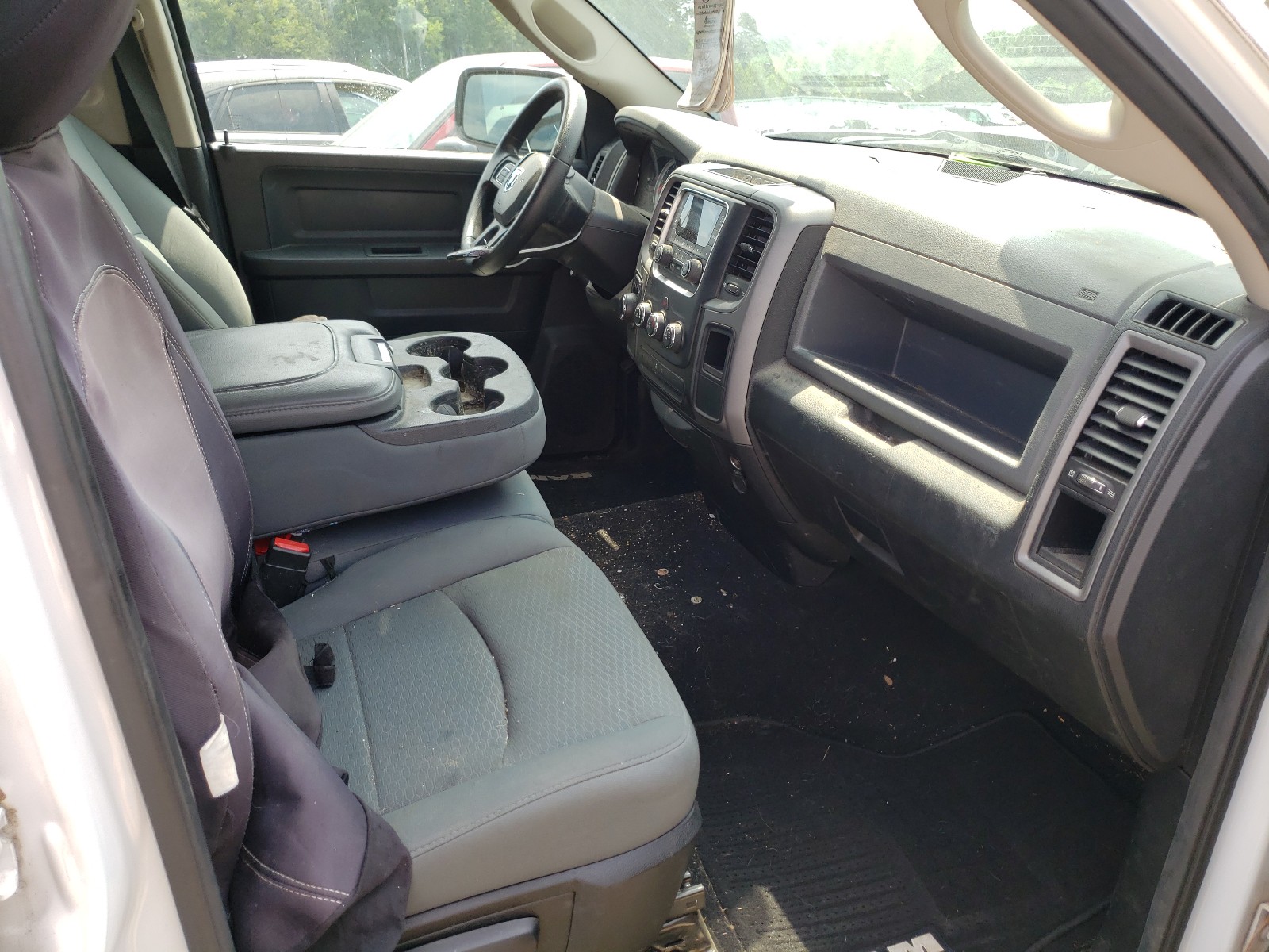 Foto 5 de la subasta – 2014 RAM 1500 ST con VIN 1C6RR6FG6ES139959
