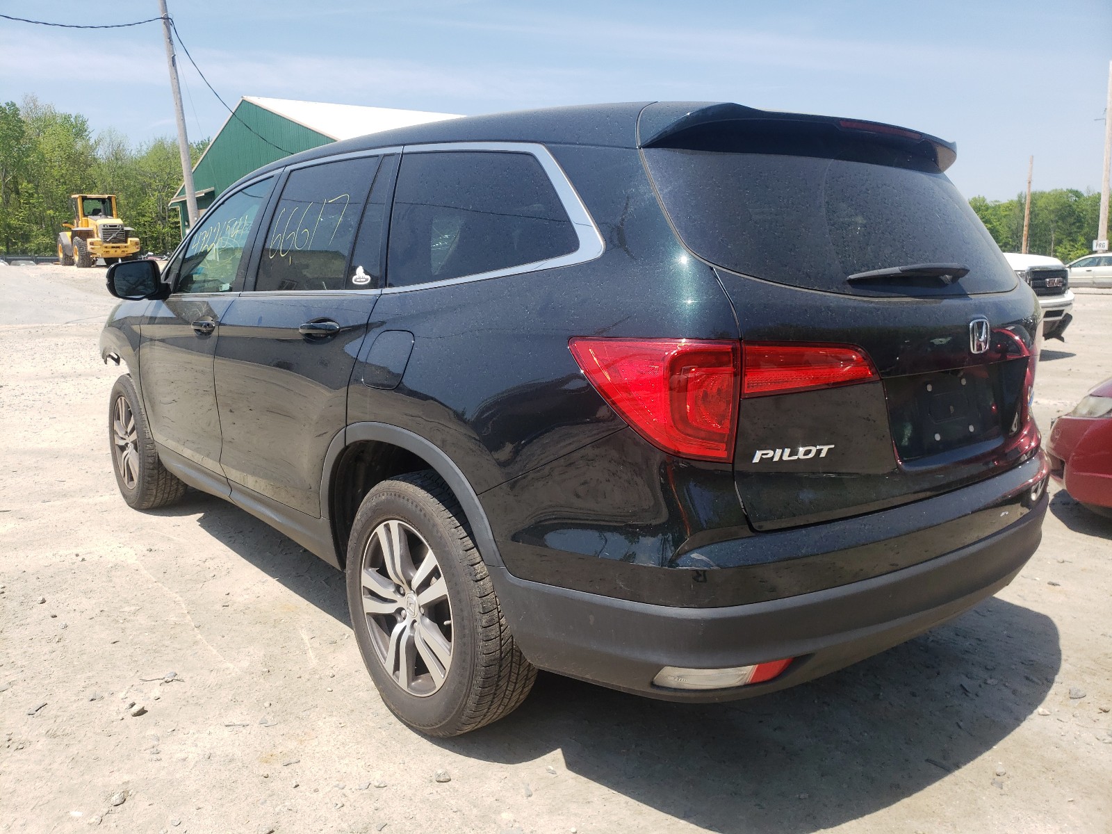 Photo 3 from auction – 2018 HONDA PILOT EXL with VIN 5FNYF6H50JB012561