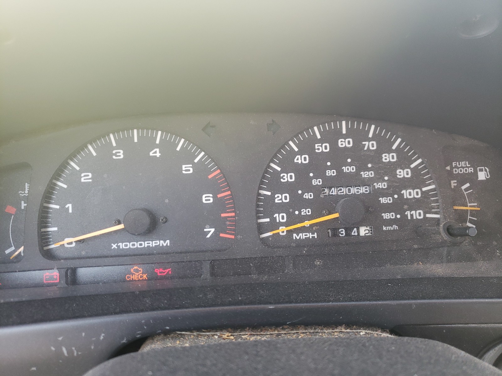 Photo 8 from auction – 1998 TOYOTA 4RUNNER SR with VIN JT3HN86RXW0190220
