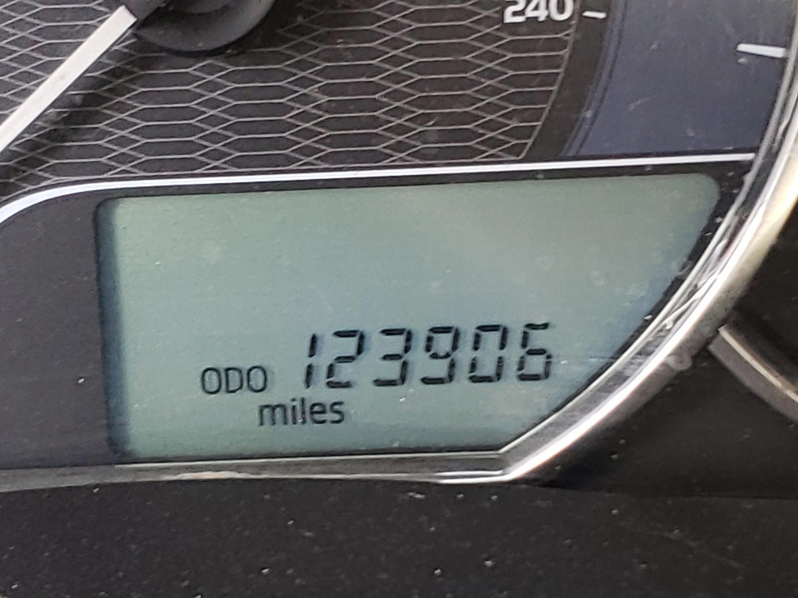 Photo 8 from auction – 2014 TOYOTA COROLLA L with VIN 2T1BURHEXEC091244