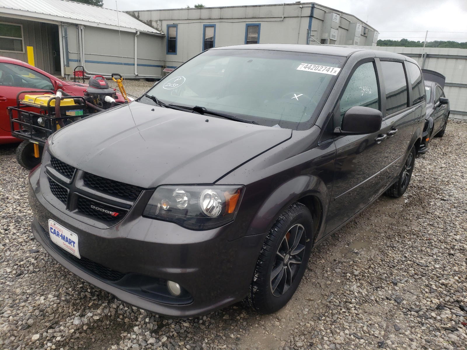 Photo 2 from auction – 2016 DODGE GRAND CARA with VIN 2C4RDGEG8GR355203