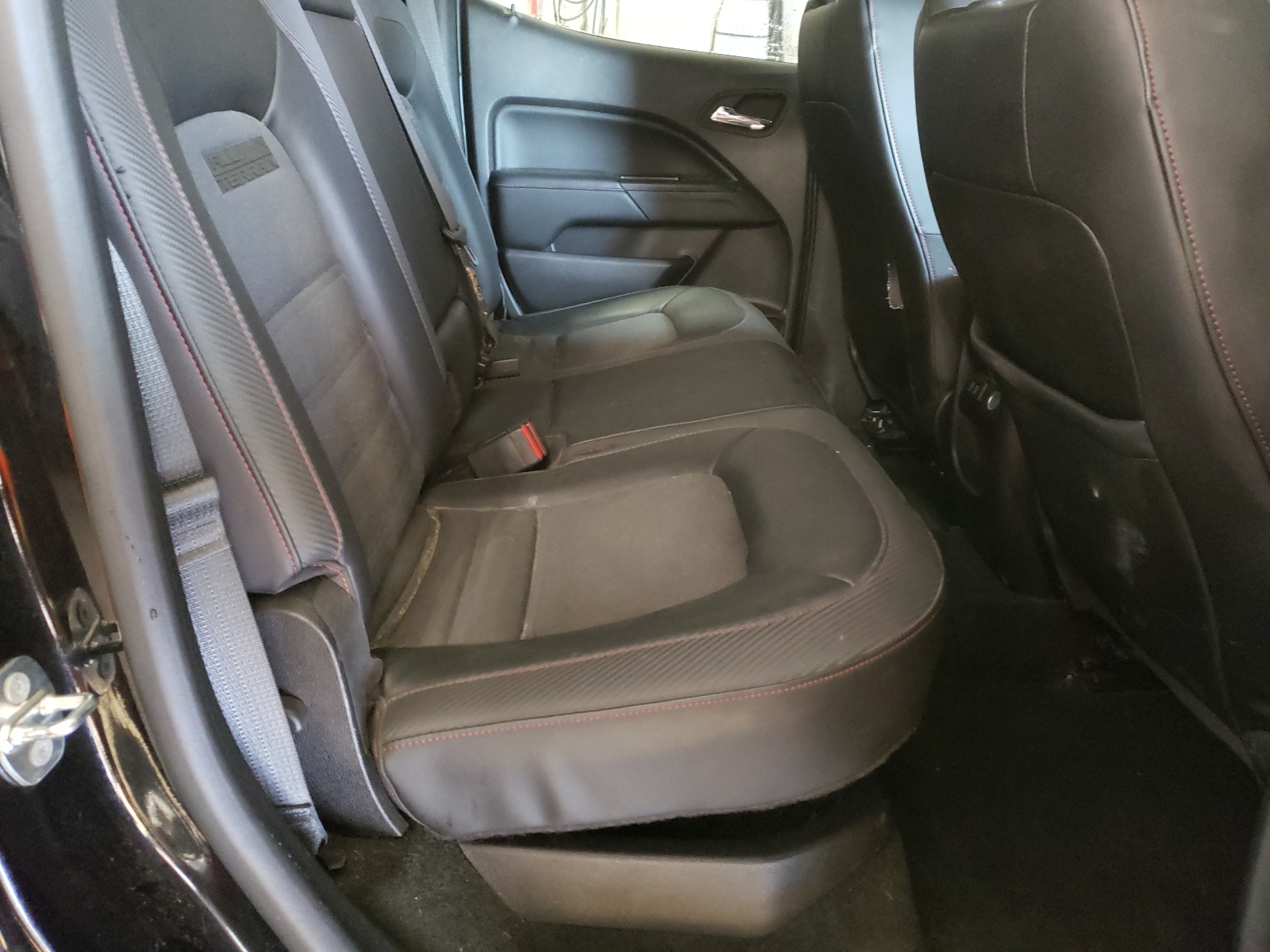 Photo 6 from auction – 2016 GMC CANYON SLE with VIN 1GTG6CE35G1274901