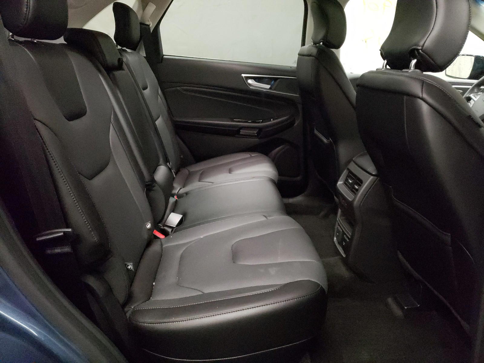 Photo 6 from auction – 2018 FORD EDGE TITAN with VIN 2FMPK4K85JBC19292
