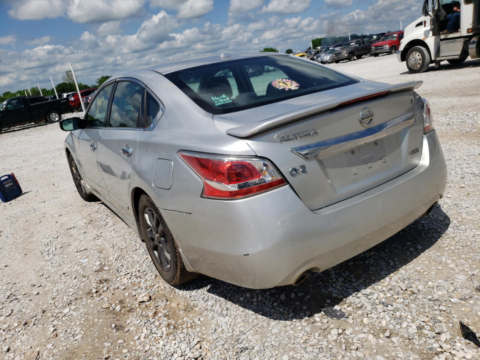 Photo 3 from auction – 2015 NISSAN ALTIMA 2.5 with VIN 1N4AL3AP2FC490205