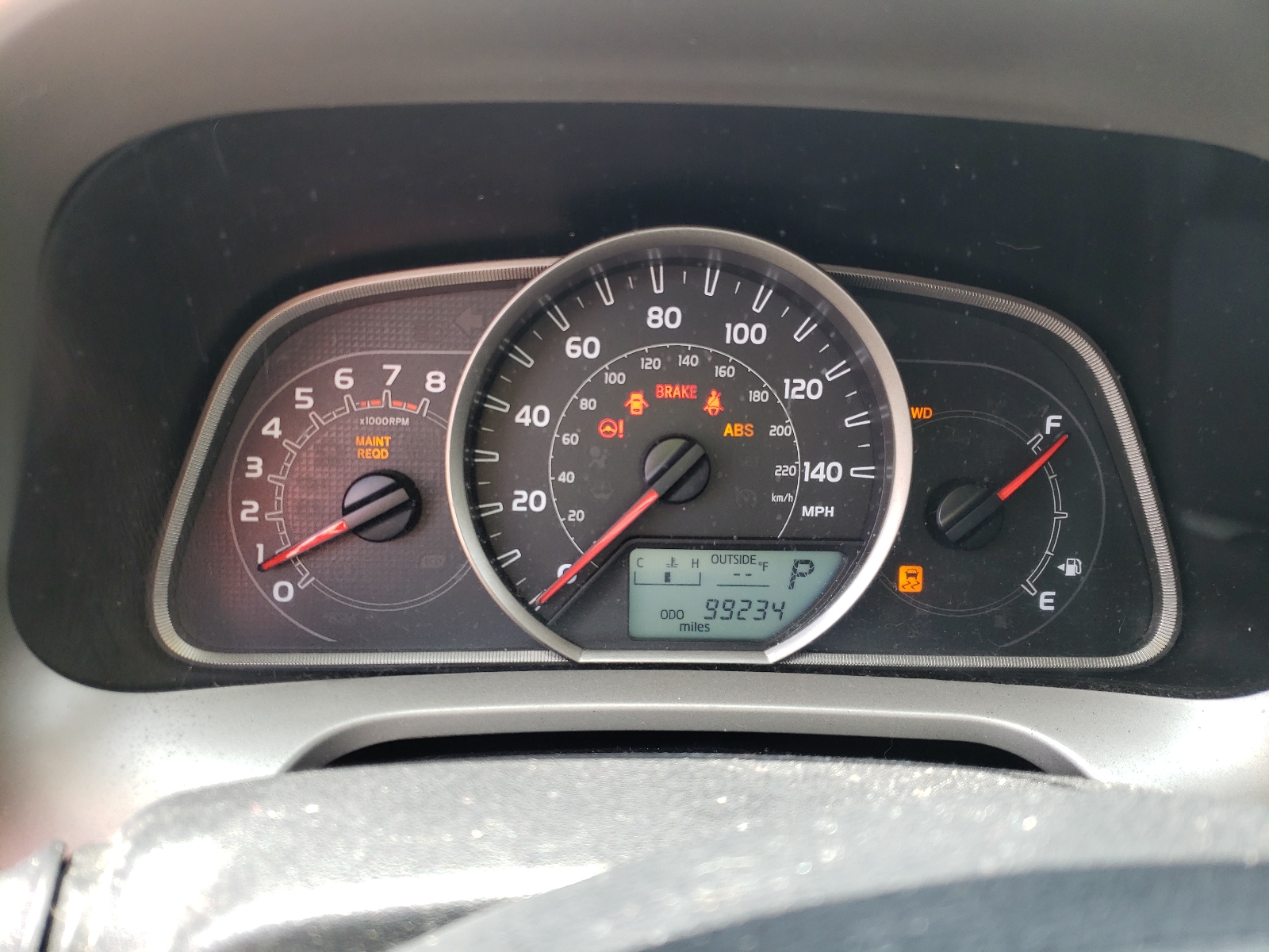 Photo 8 from auction – 2014 TOYOTA RAV4 XLE with VIN 2T3RFREV5EW130289