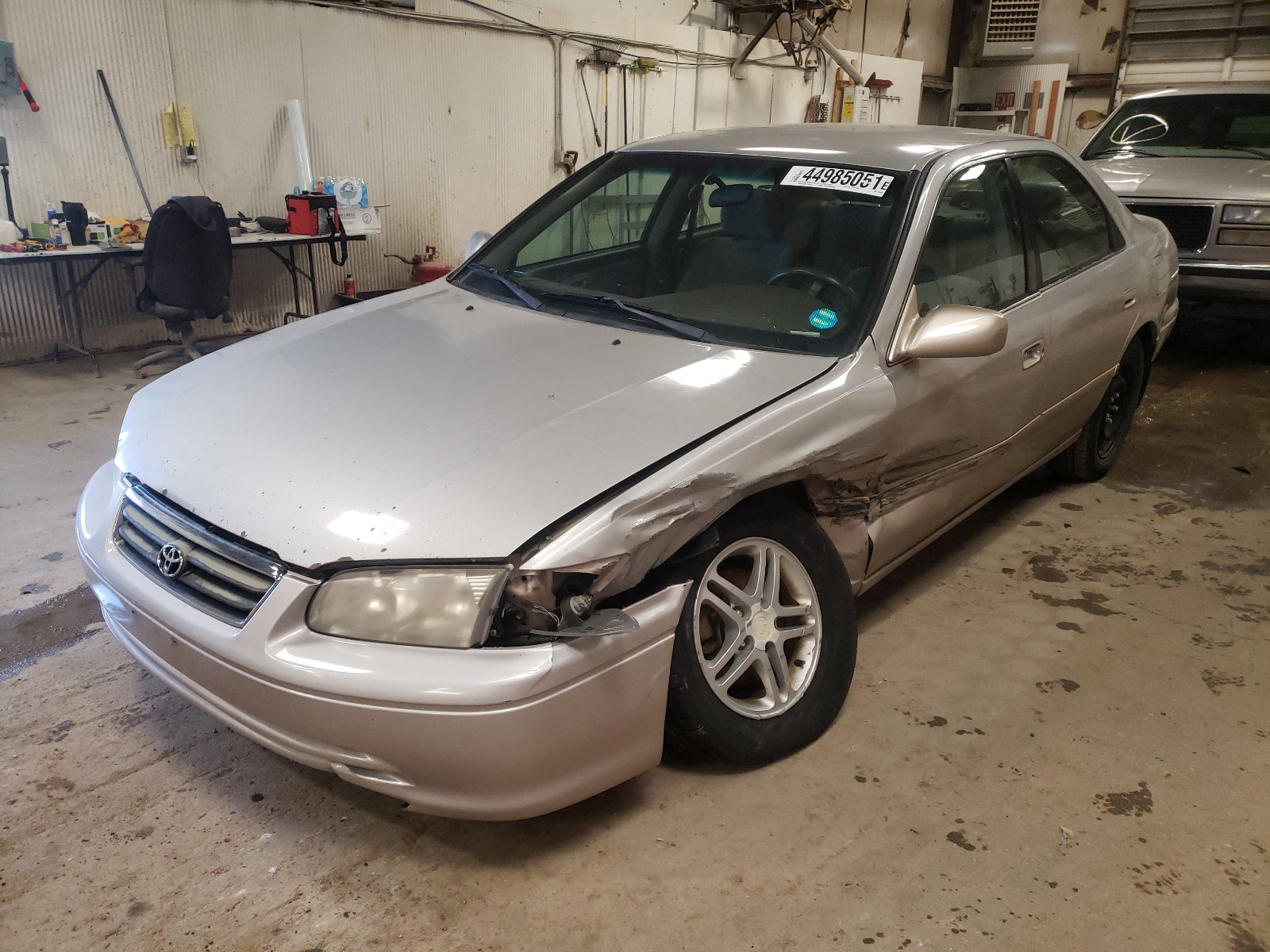 Photo 2 from auction – 2000 TOYOTA CAMRY LE with VIN 4T1BF22K3YU103429