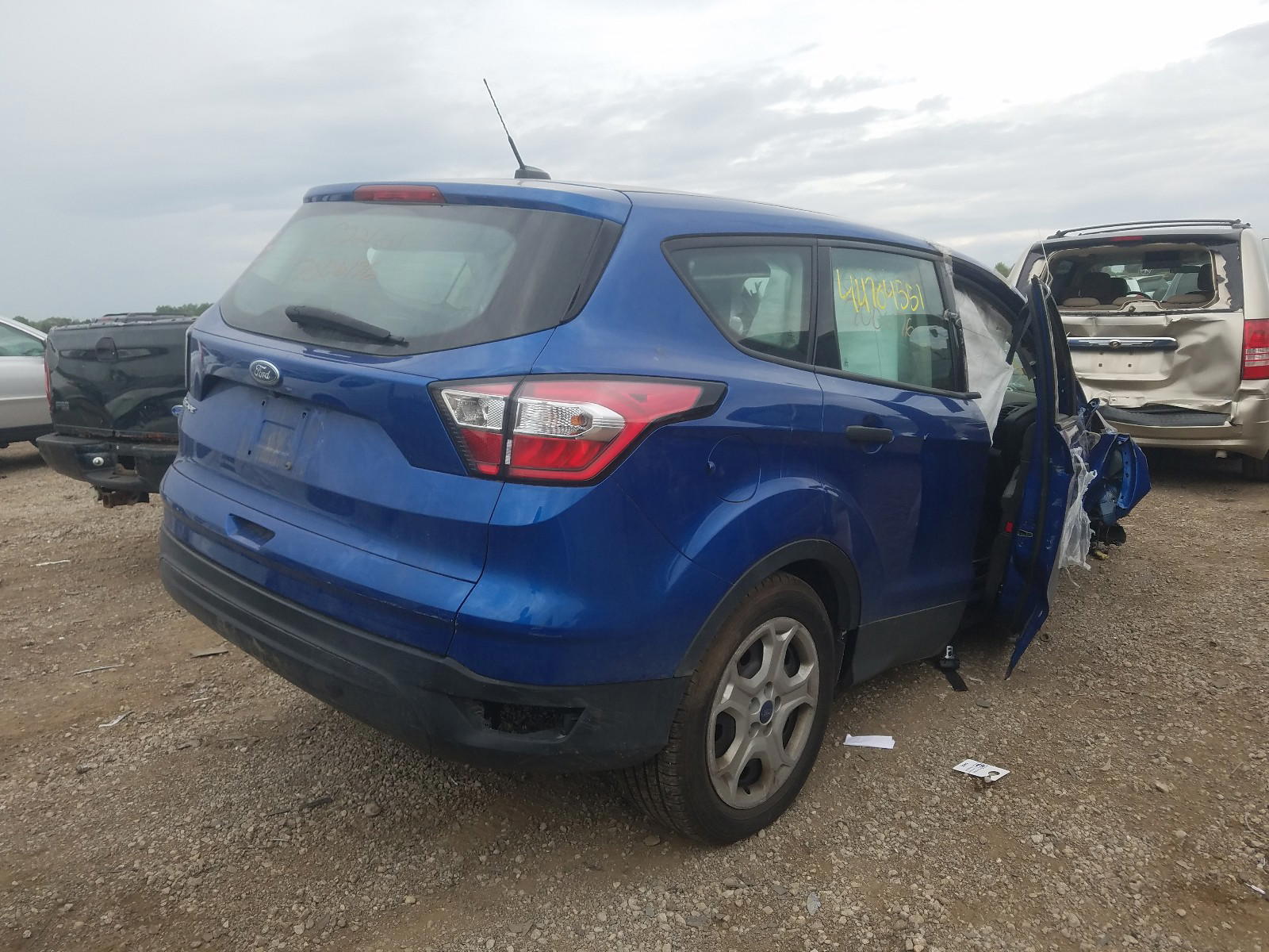 Photo 4 from auction – 2018 FORD ESCAPE S with VIN 1FMCU0F72JUC85120