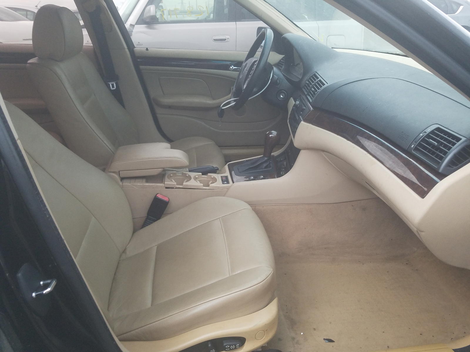 Photo 5 from auction – 2003 BMW 325 XI with VIN WBAEU33483PH90606