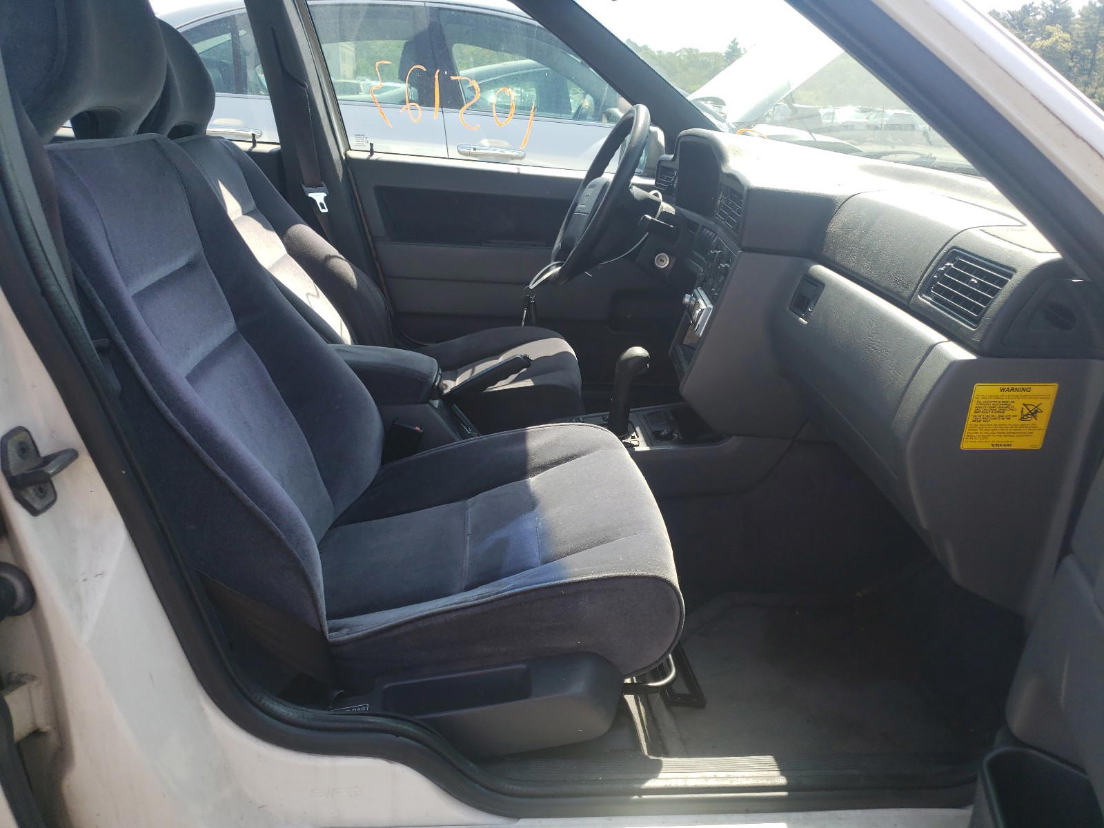 Photo 5 from auction – 1996 VOLVO 850 BASE with VIN YV1LS5541T3307240