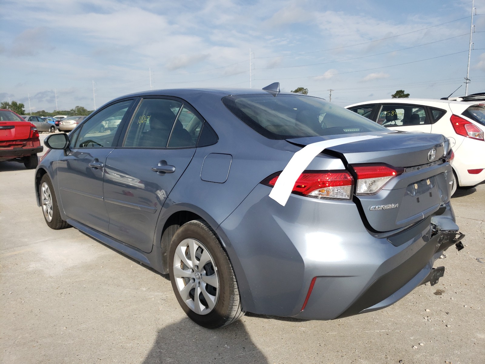 Photo 3 from auction – 2020 TOYOTA COROLLA LE with VIN JTDEPRAE2LJ104567