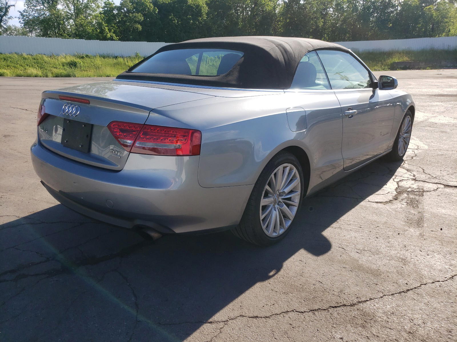 Photo 4 from auction – 2010 AUDI A5 PREMIUM with VIN WAULFAFHXAN019042