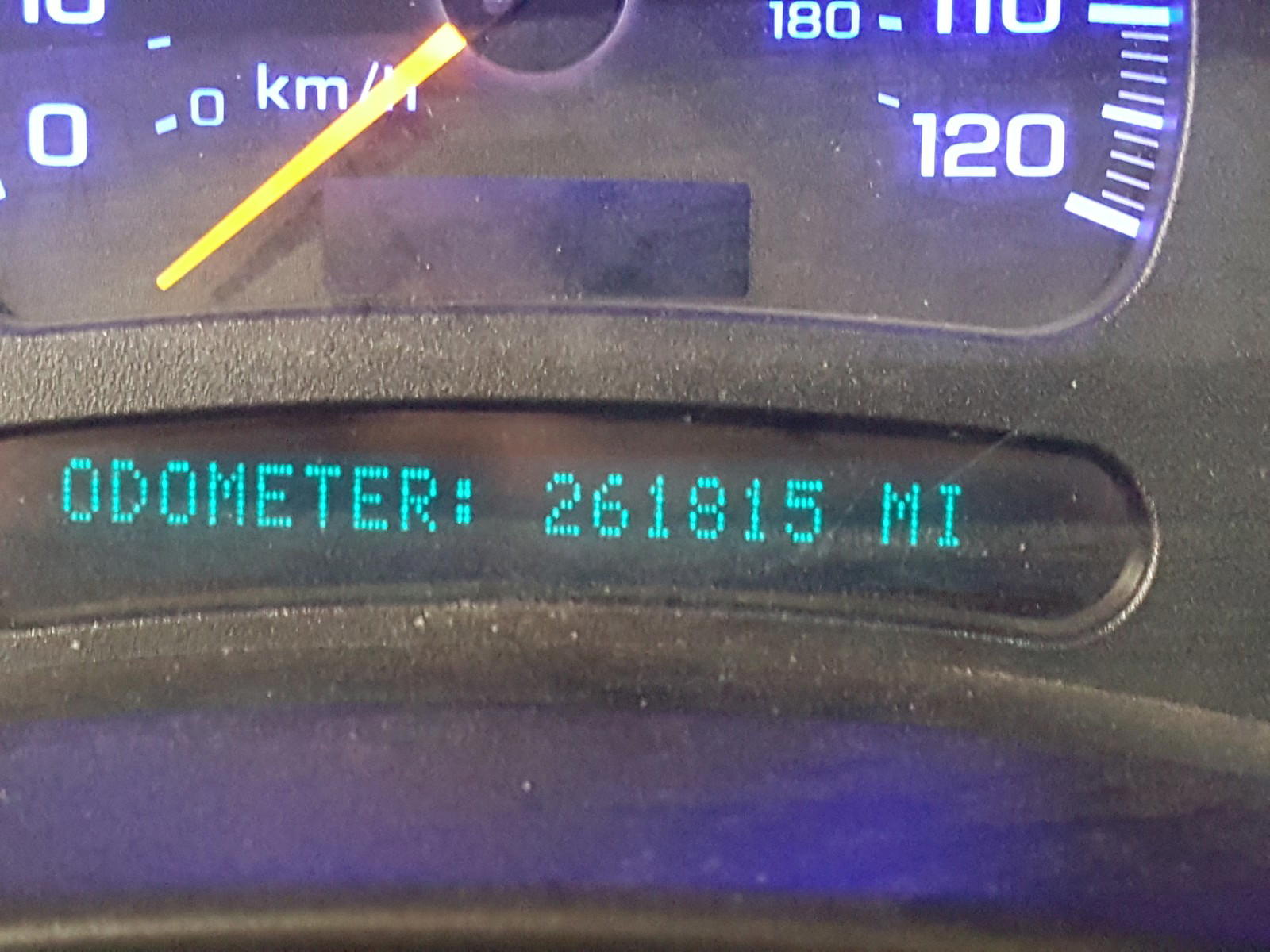 Photo 8 from auction – 2004 CHEVROLET SILVERADO with VIN 2GCEK19TX41287537