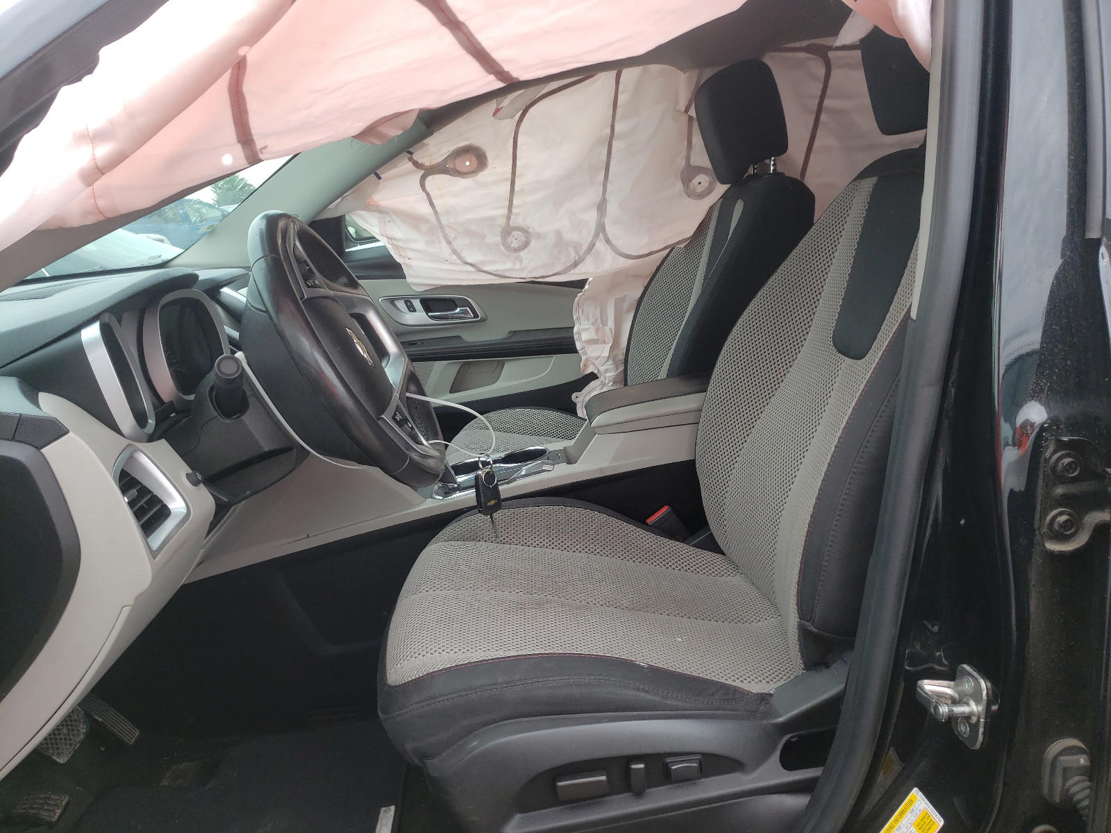 Photo 5 from auction – 2013 CHEVROLET EQUINOX LT with VIN 2GNFLEEK1D6336754