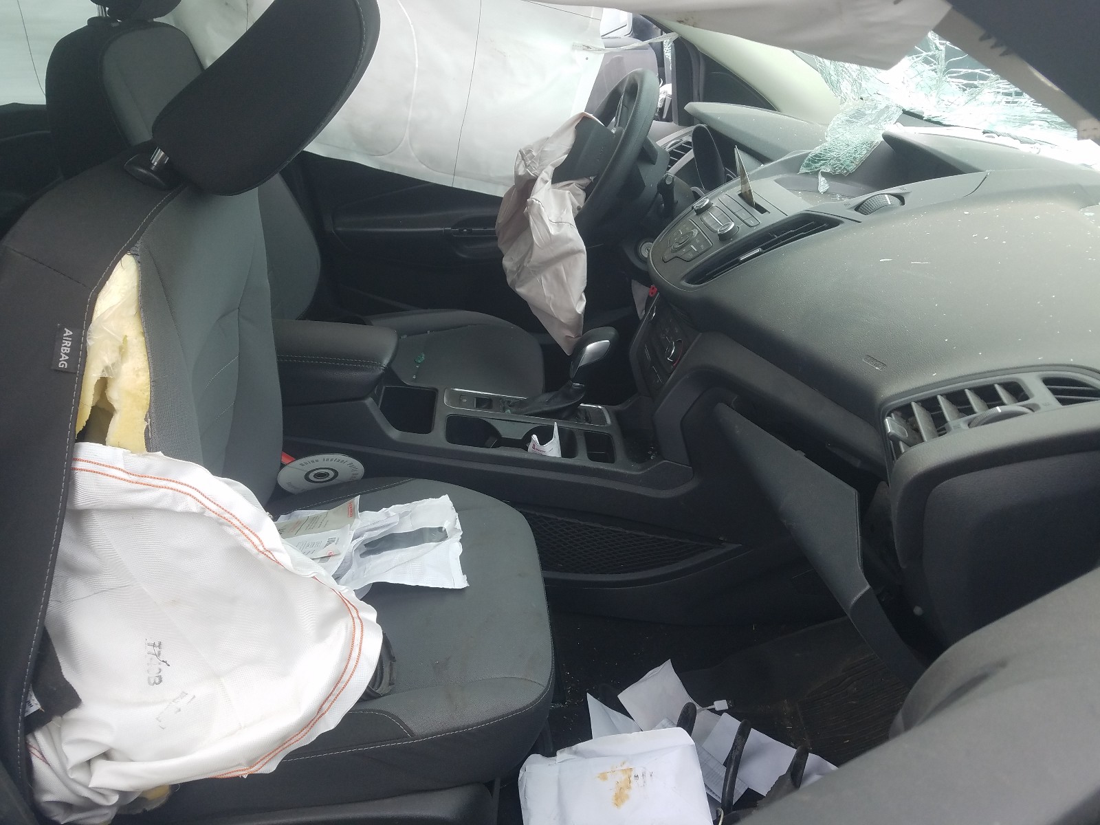 صورة رقم 5 من المزاد - 2018 FORD ESCAPE S مع VIN 1FMCU0F72JUC85120