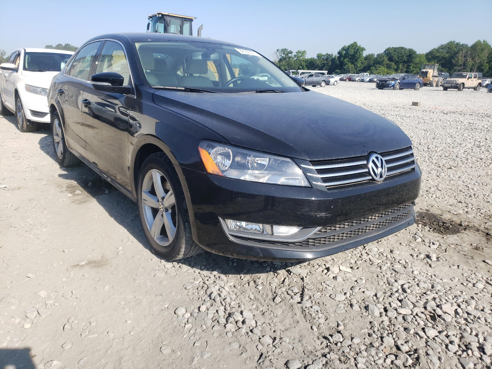 VOLKSWAGEN PASSAT S 2015 with VIN 1VWAT7A37FC080656 - Photo from auction