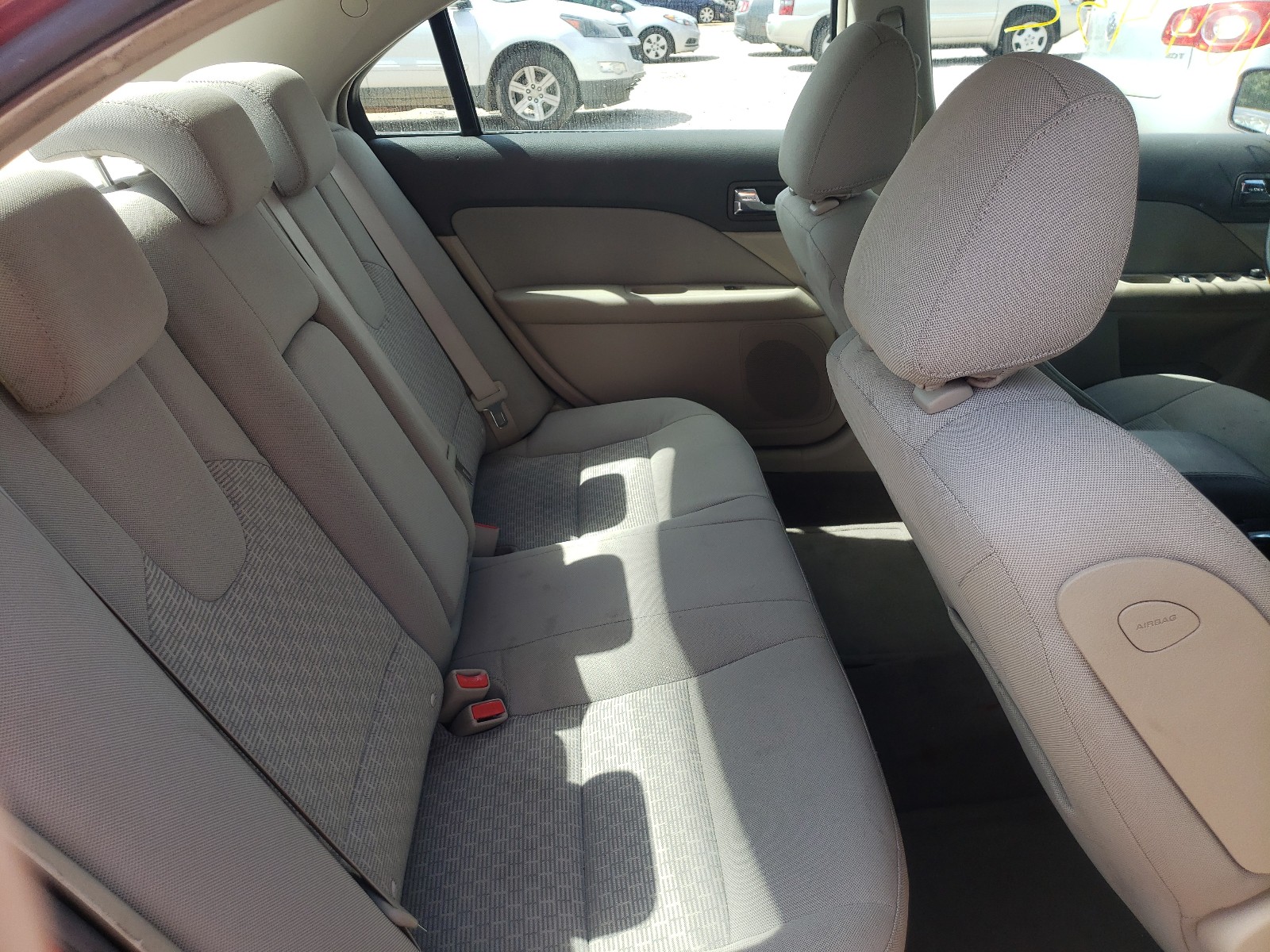 Photo 6 from auction – 2010 FORD FUSION SE with VIN 3FAHP0HG2AR138596