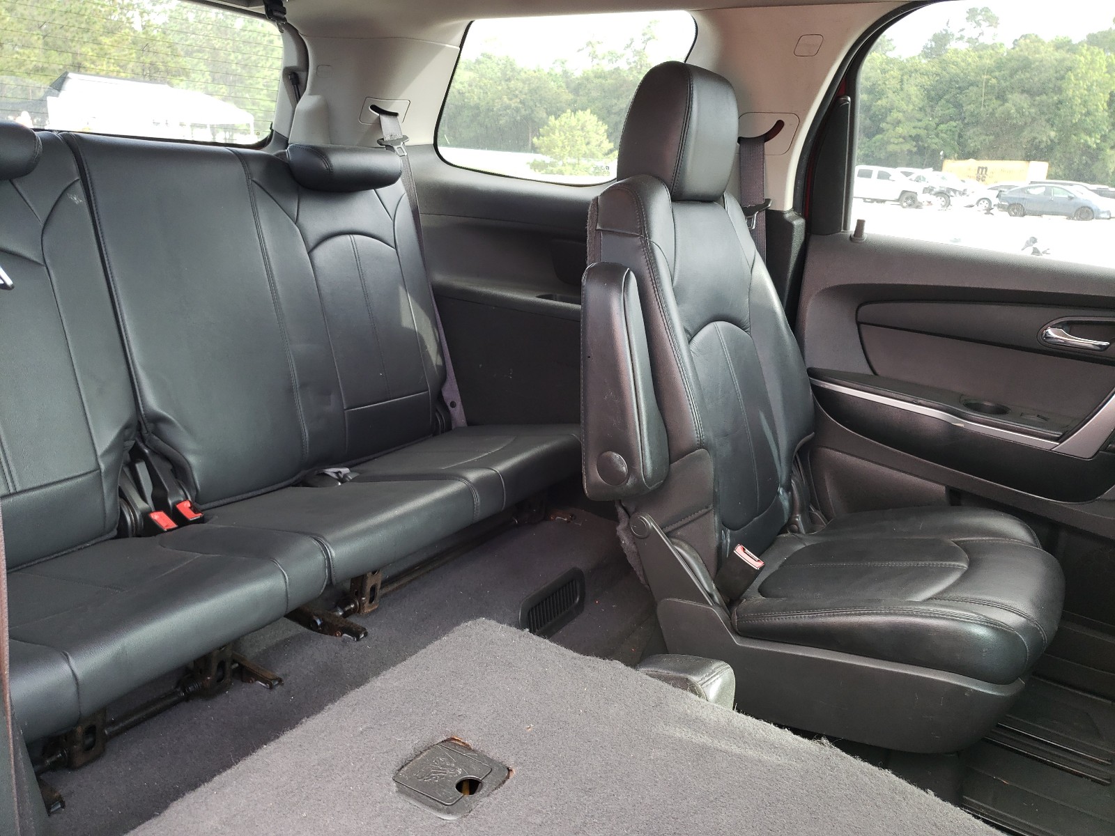 Photo 6 from auction – 2011 GMC ACADIA SLT with VIN 1GKKRRED1BJ321710