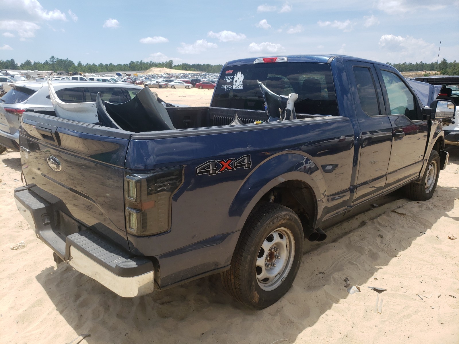 Photo 4 from auction – 2016 FORD F150 SUPER with VIN 1FTEX1EP1GFD58504