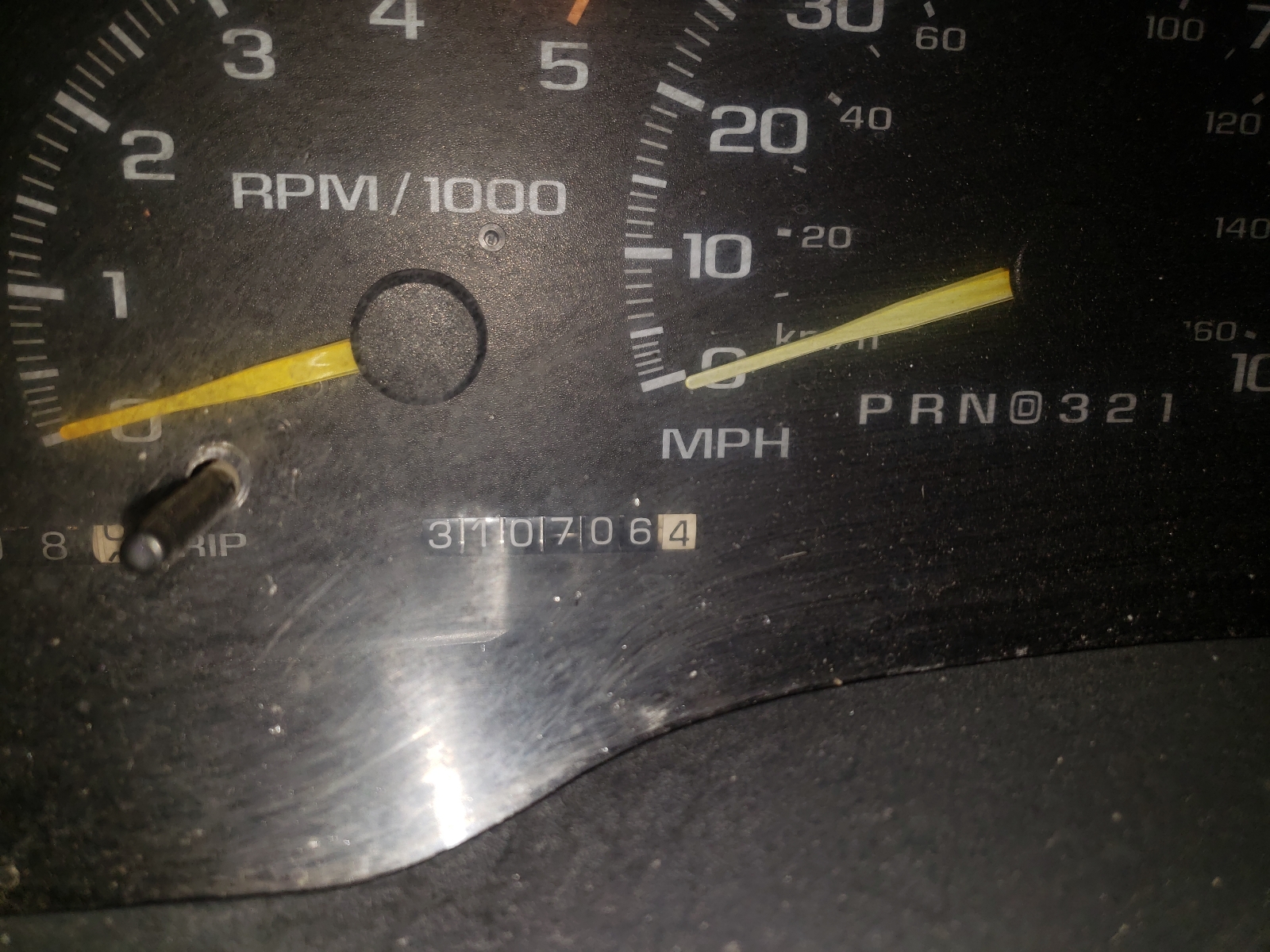 Photo 8 from auction – 1995 CHEVROLET SUBURBAN K with VIN 3GNFK16K8SG117737