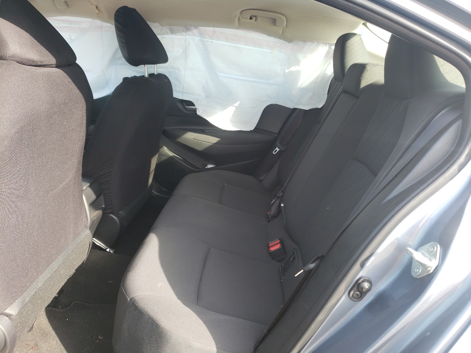 Photo 6 from auction – 2020 TOYOTA COROLLA LE with VIN JTDEPRAE2LJ104567