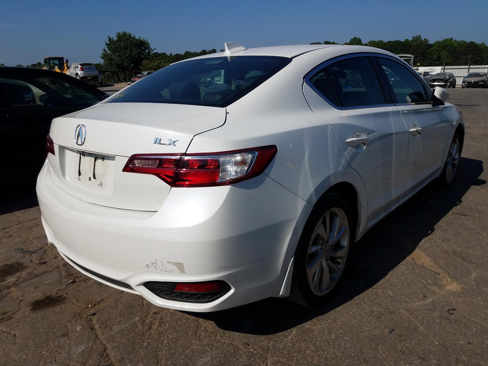Photo 4 from auction – 2016 ACURA ILX PREMIU with VIN 19UDE2F79GA019476