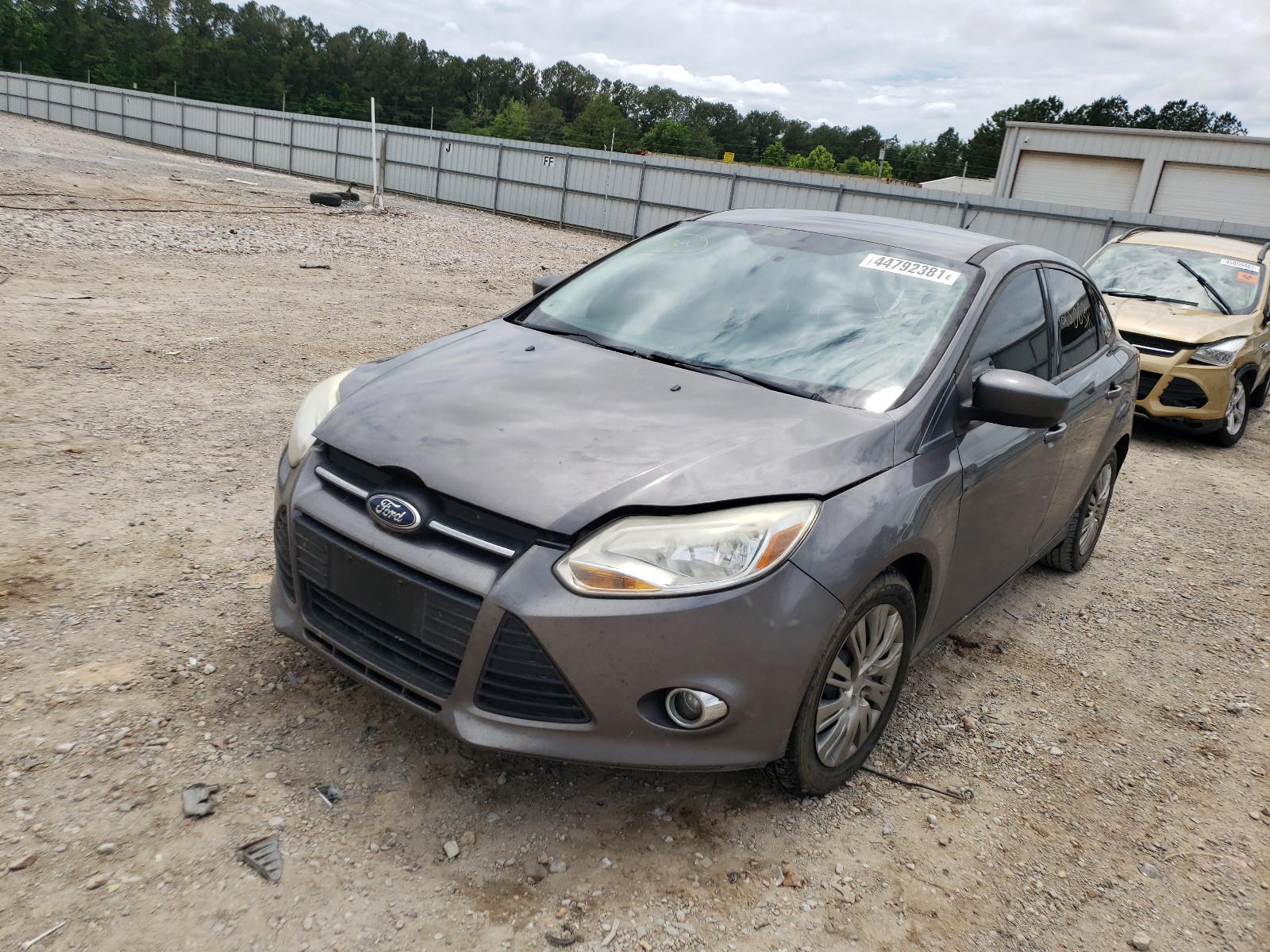 Photo 2 from auction – 2012 FORD FOCUS SE with VIN 1FAHP3F21CL308456