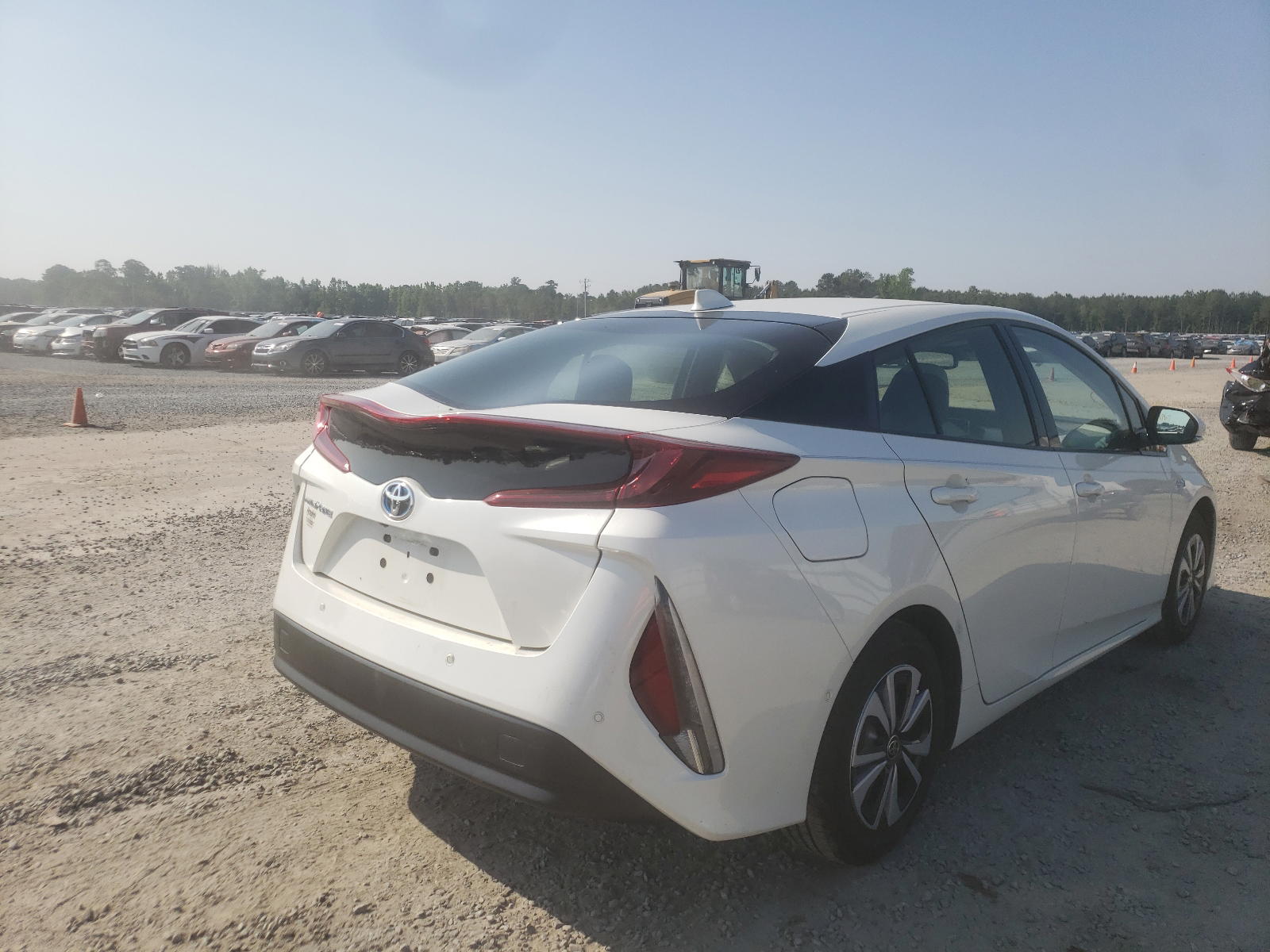 Photo 4 from auction – 2017 TOYOTA PRIUS PRIM with VIN JTDKARFP1H3000355