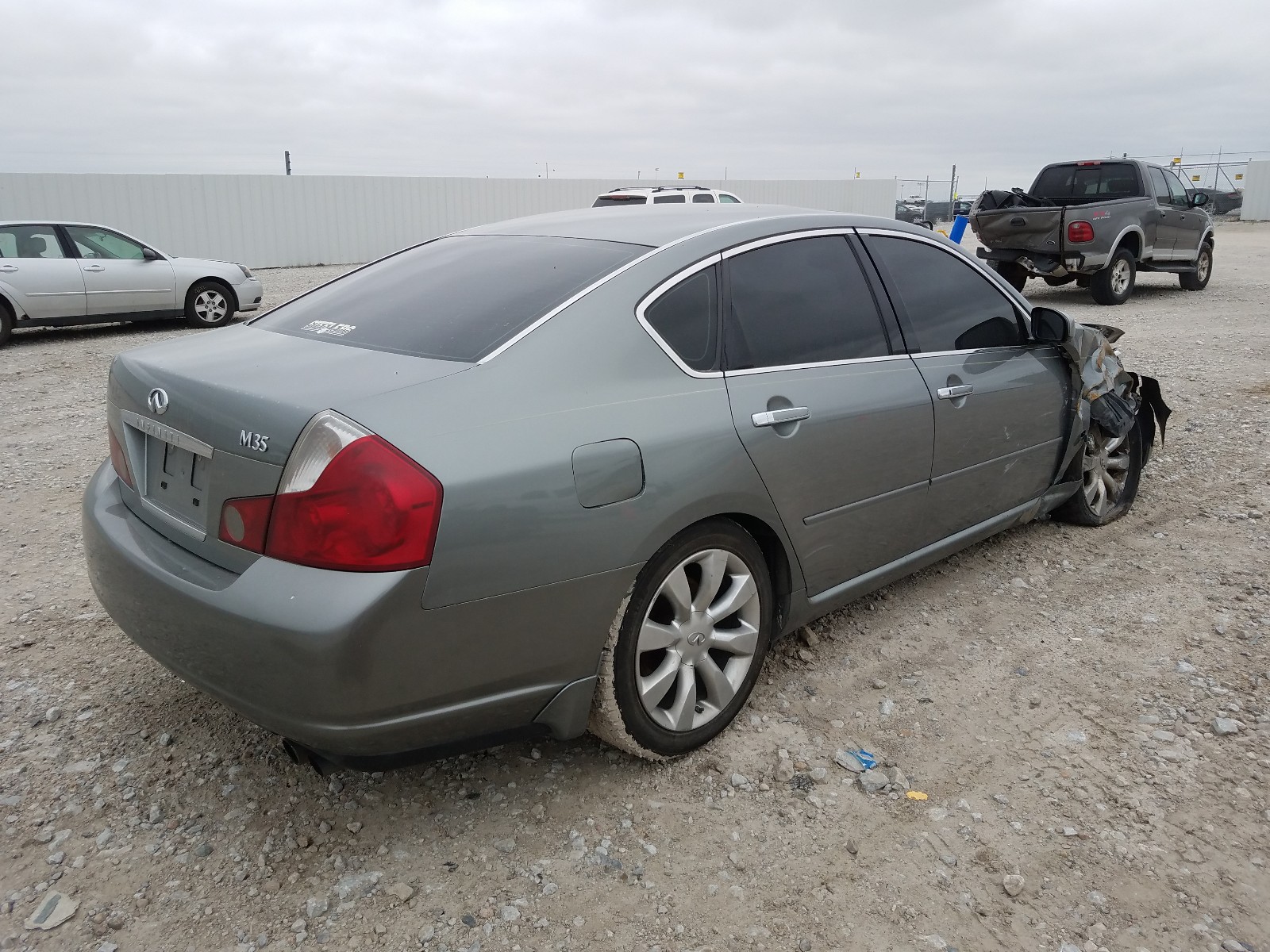 Photo 4 from auction – 2006 INFINITI M35 BASE with VIN JNKAY01E26M111446