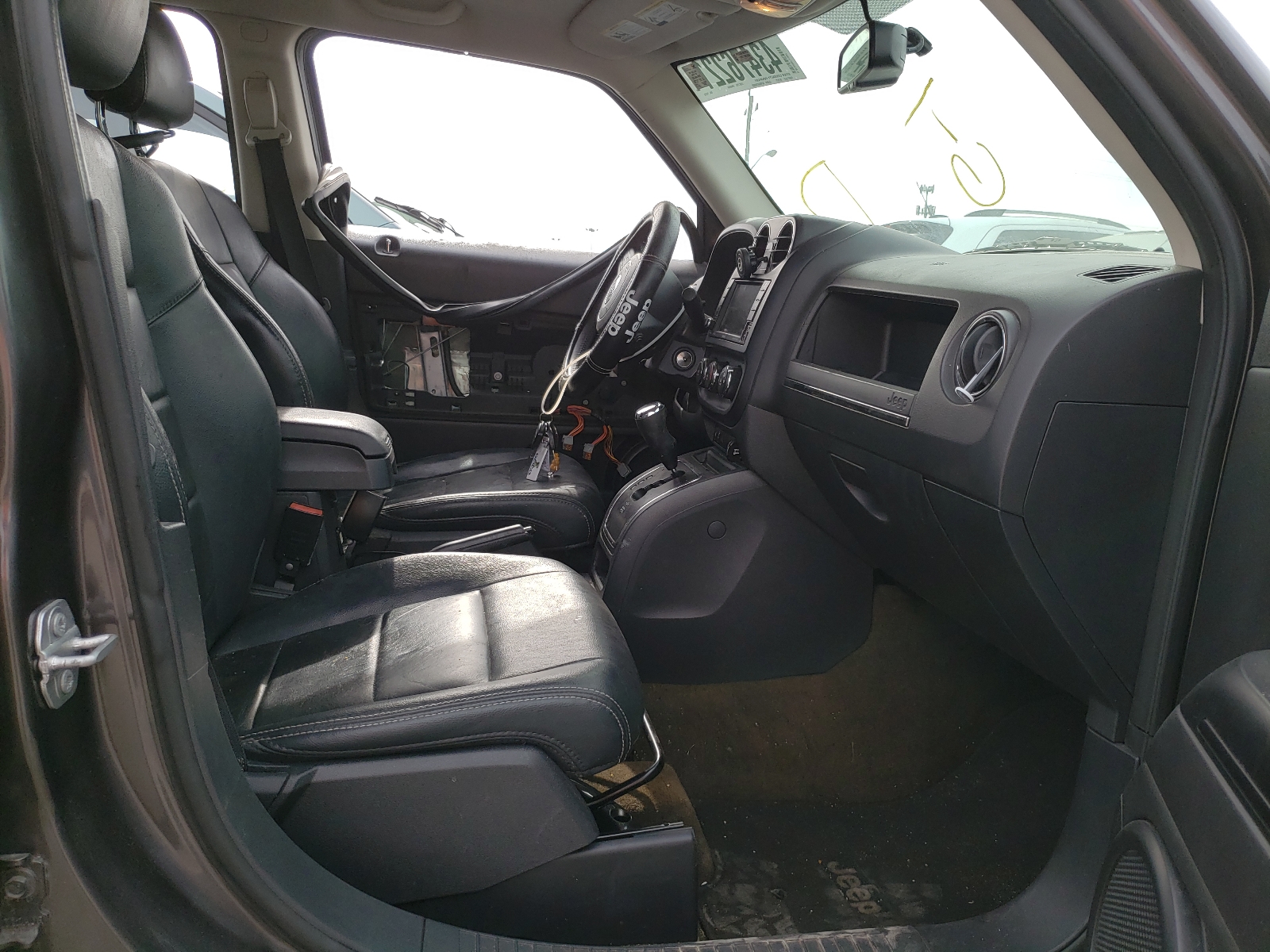 Photo 5 from auction – 2016 JEEP PATRIOT LA with VIN 1C4NJPFA5GD710235