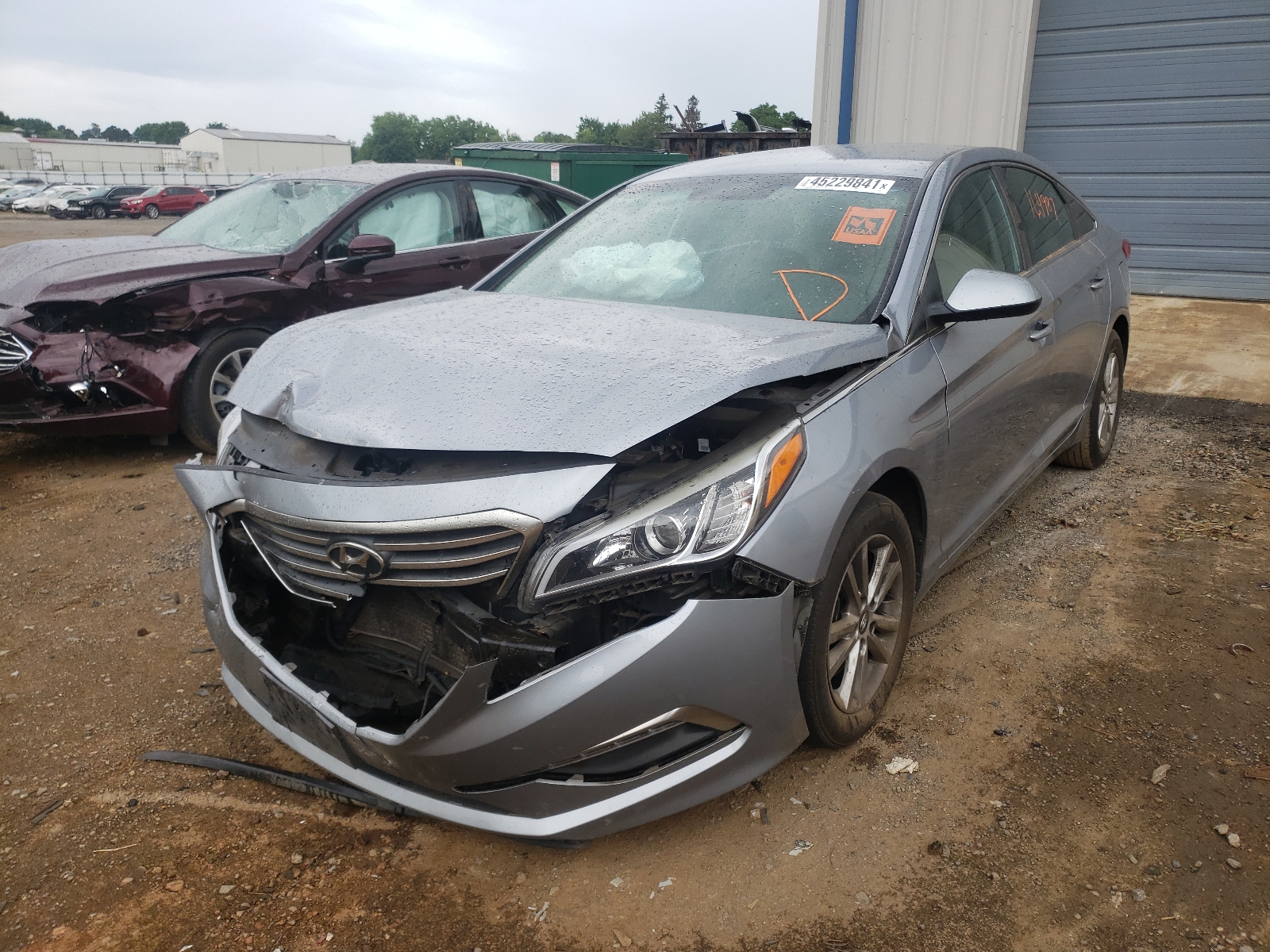 Photo 2 from auction – 2015 HYUNDAI SONATA SE with VIN 5NPE24AF6FH130645