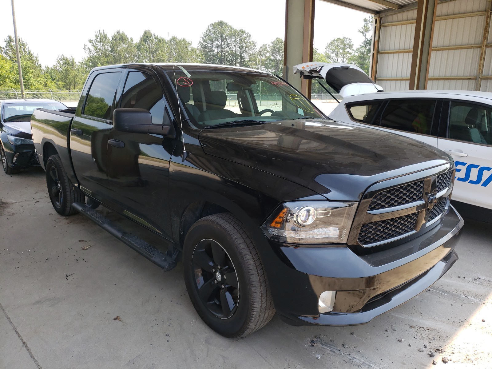 RAM 1500 ST 2013 مع رقم تعريف المركبة 1C6RR6KT1DS717211 - صورة من المزاد